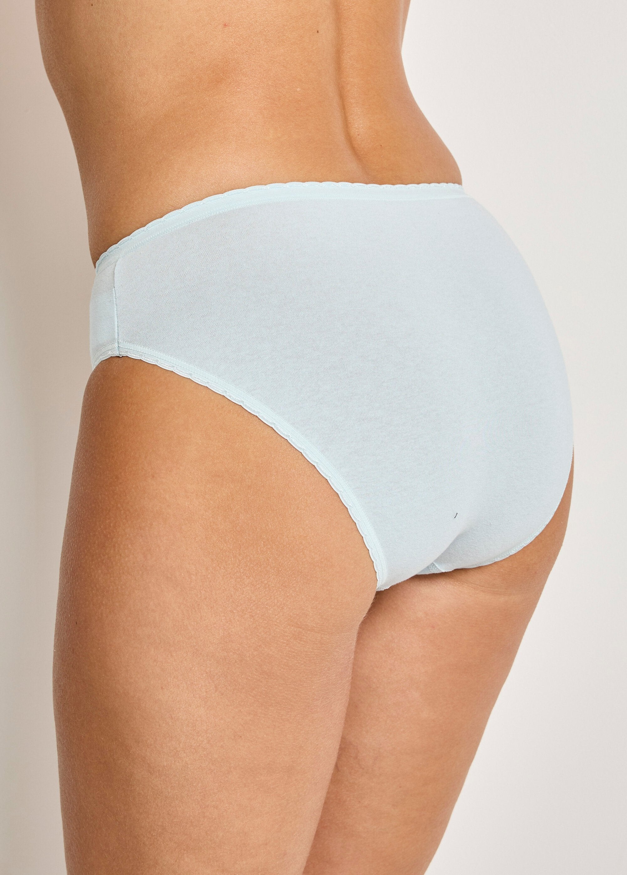 High-cut_cotton_lace_briefs_-_pack_of_3_Assorted_lot3_DO2_slim