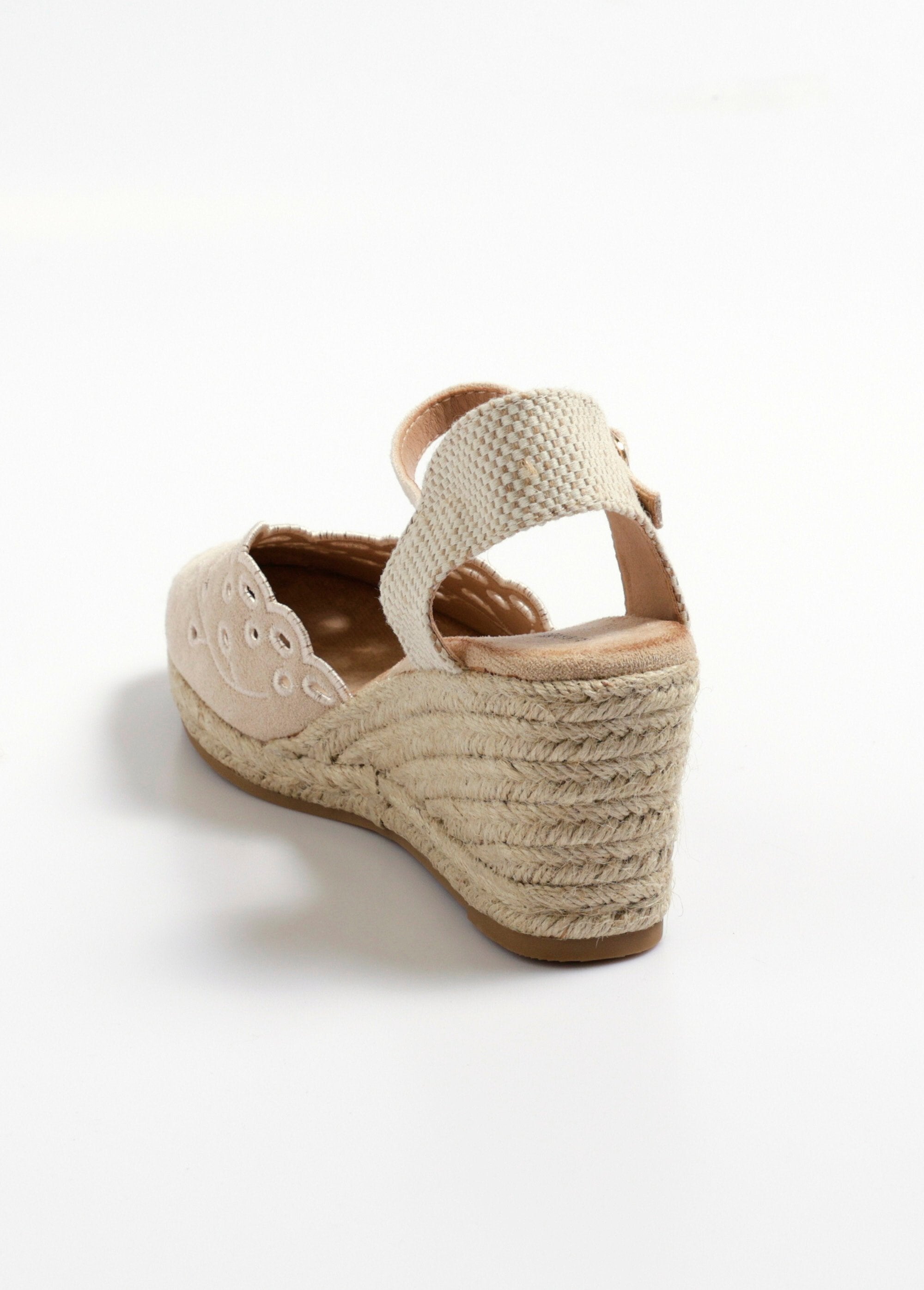 Wedge_espadrilles_with_openwork_details_Beige_DO1_slim