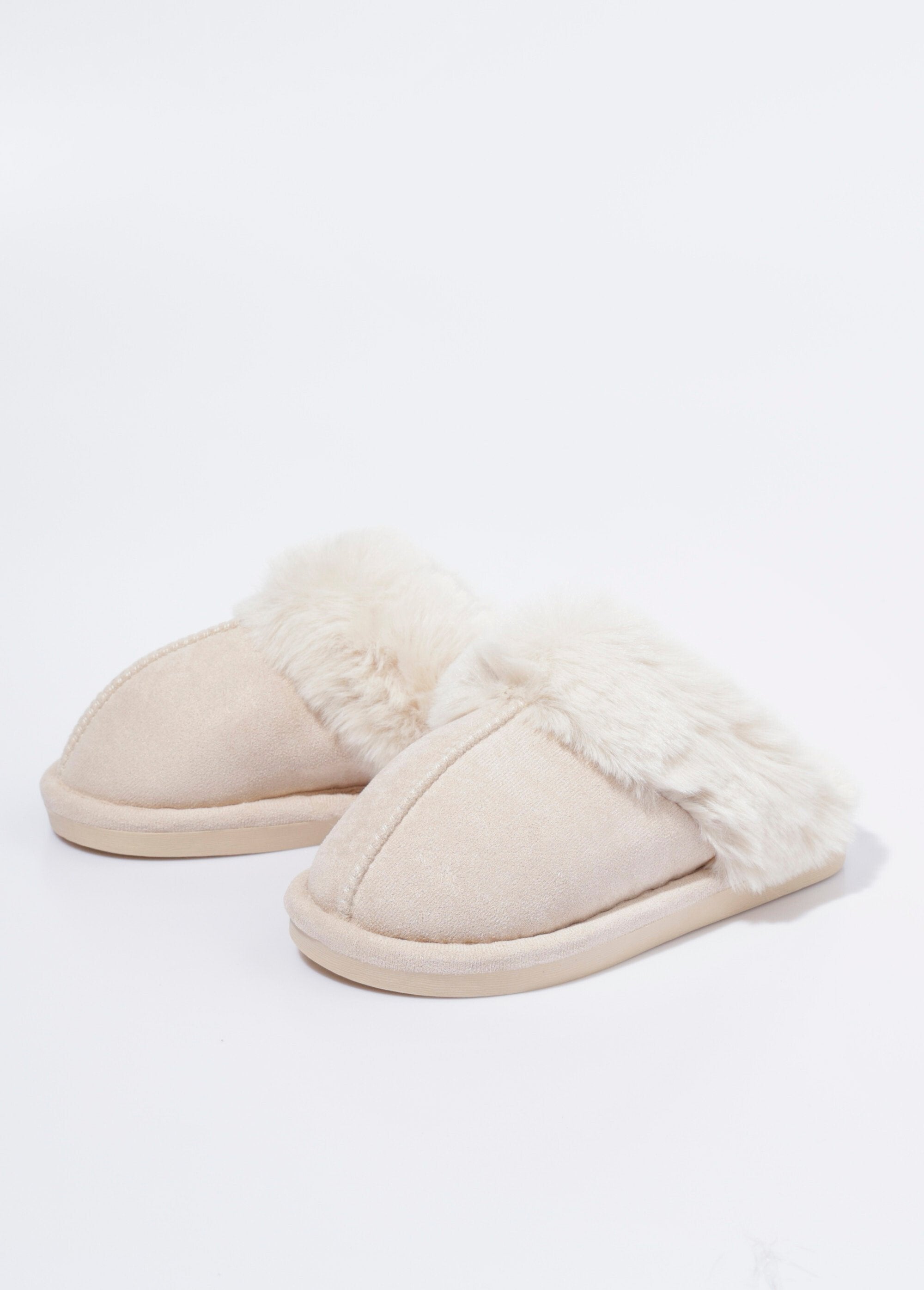 Mules_with_faux_fur_Beige_DE1_slim
