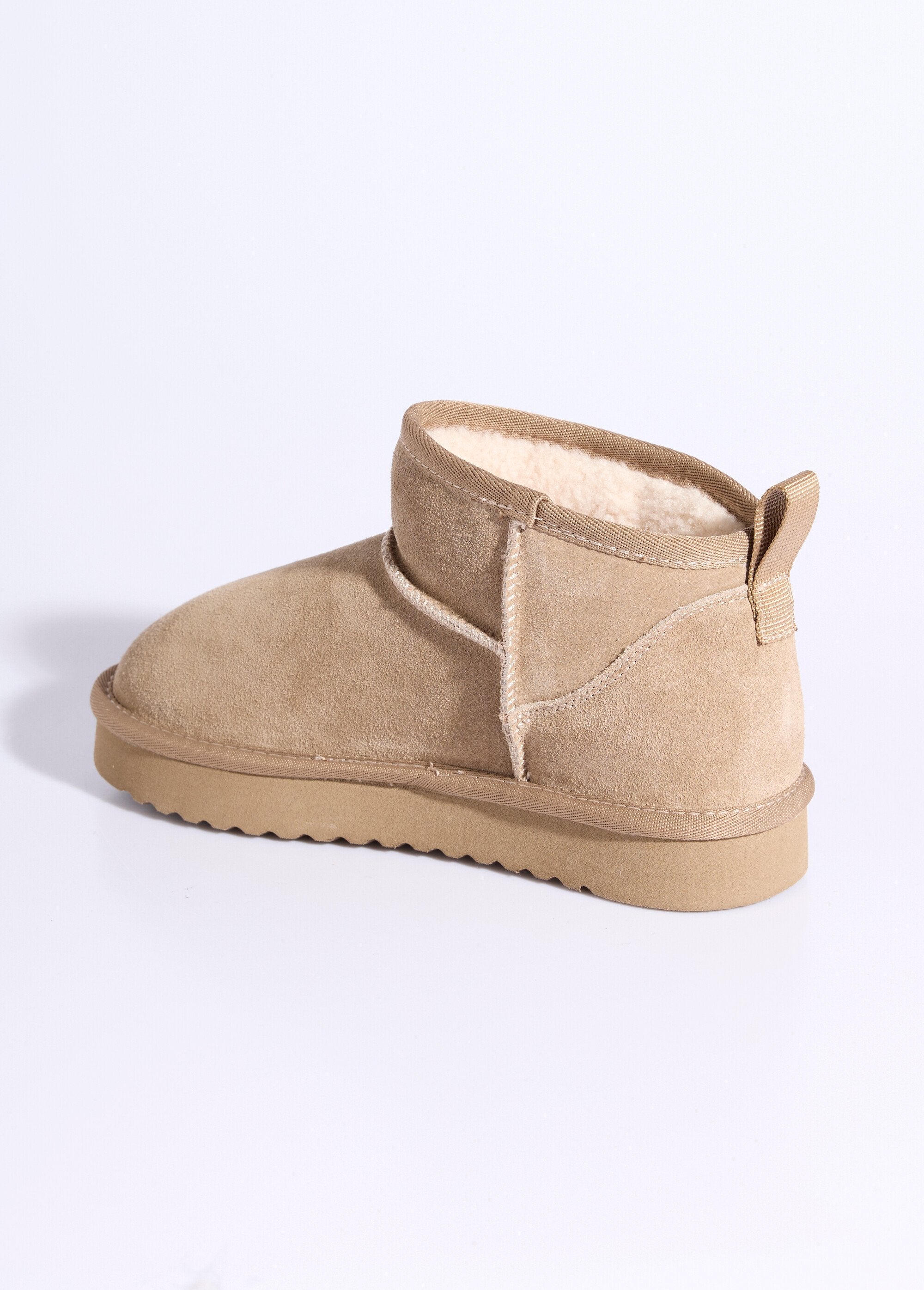 Low_fur-lined_boots_with_wedge_sole_Mole_DO1_slim