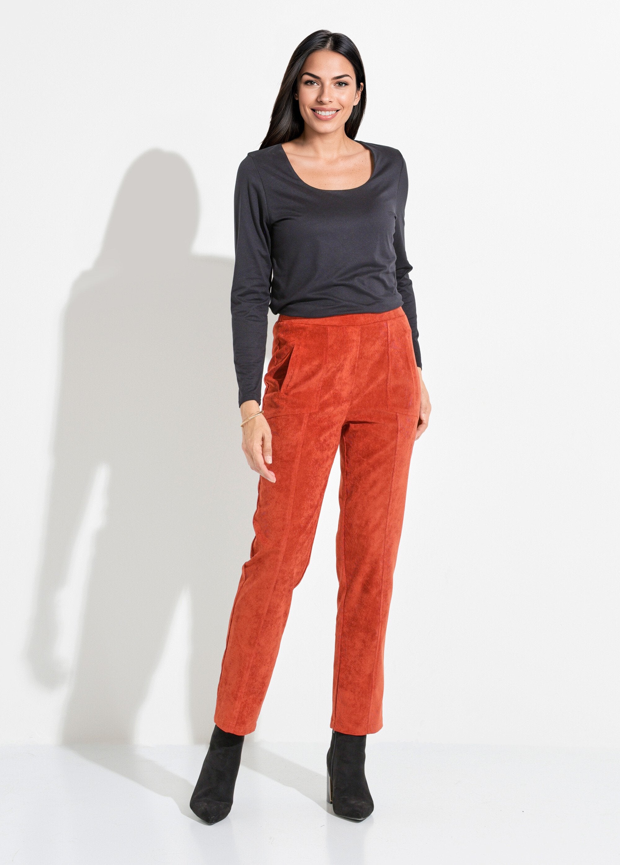 Straight_pants_with_elasticated_waist_and_milleraies_velvet_Spicy_SF1_slim
