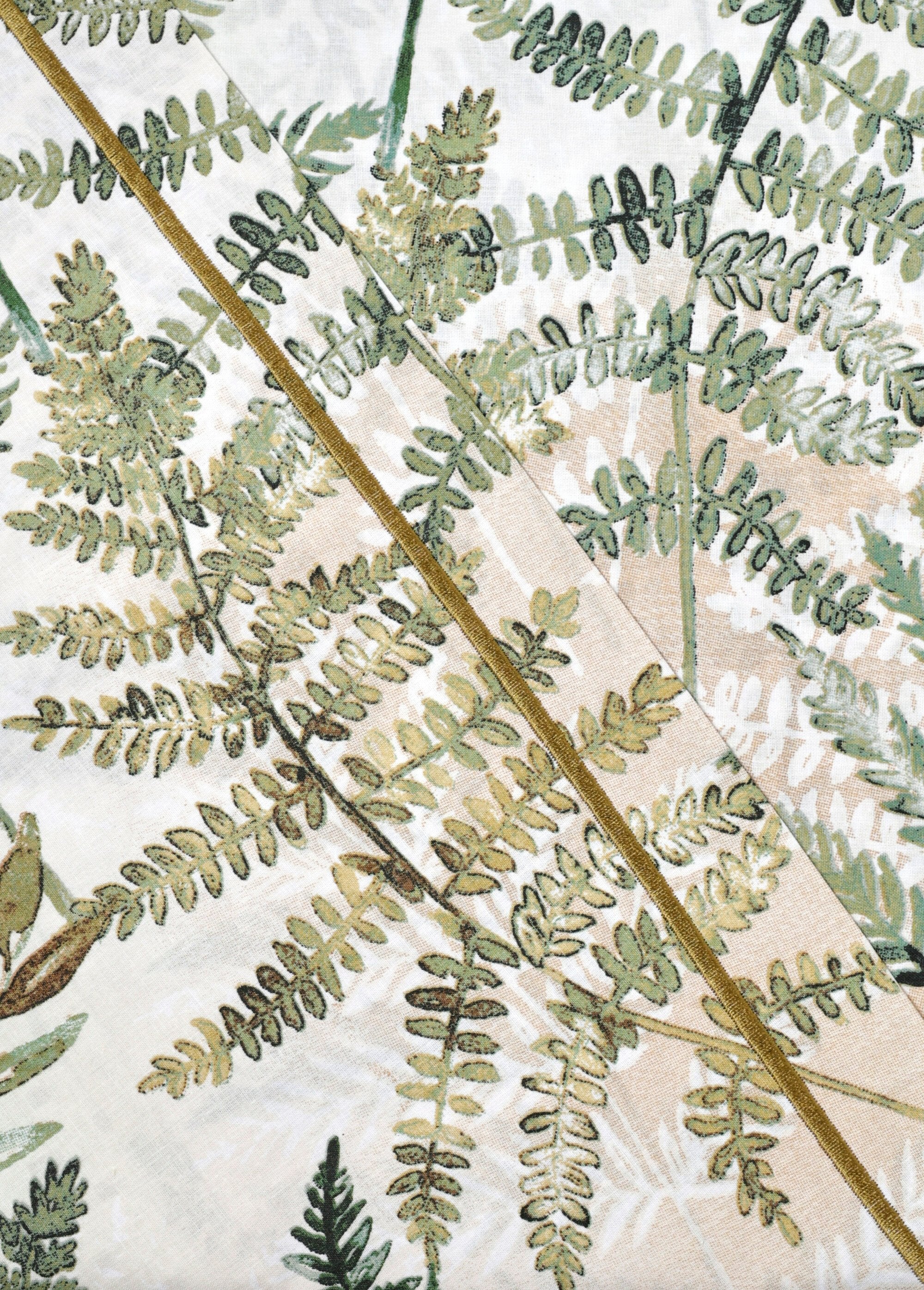 4-Piece_Bed_Set_with_Flat_Sheet,_Ferns_Green_print_DO1_slim