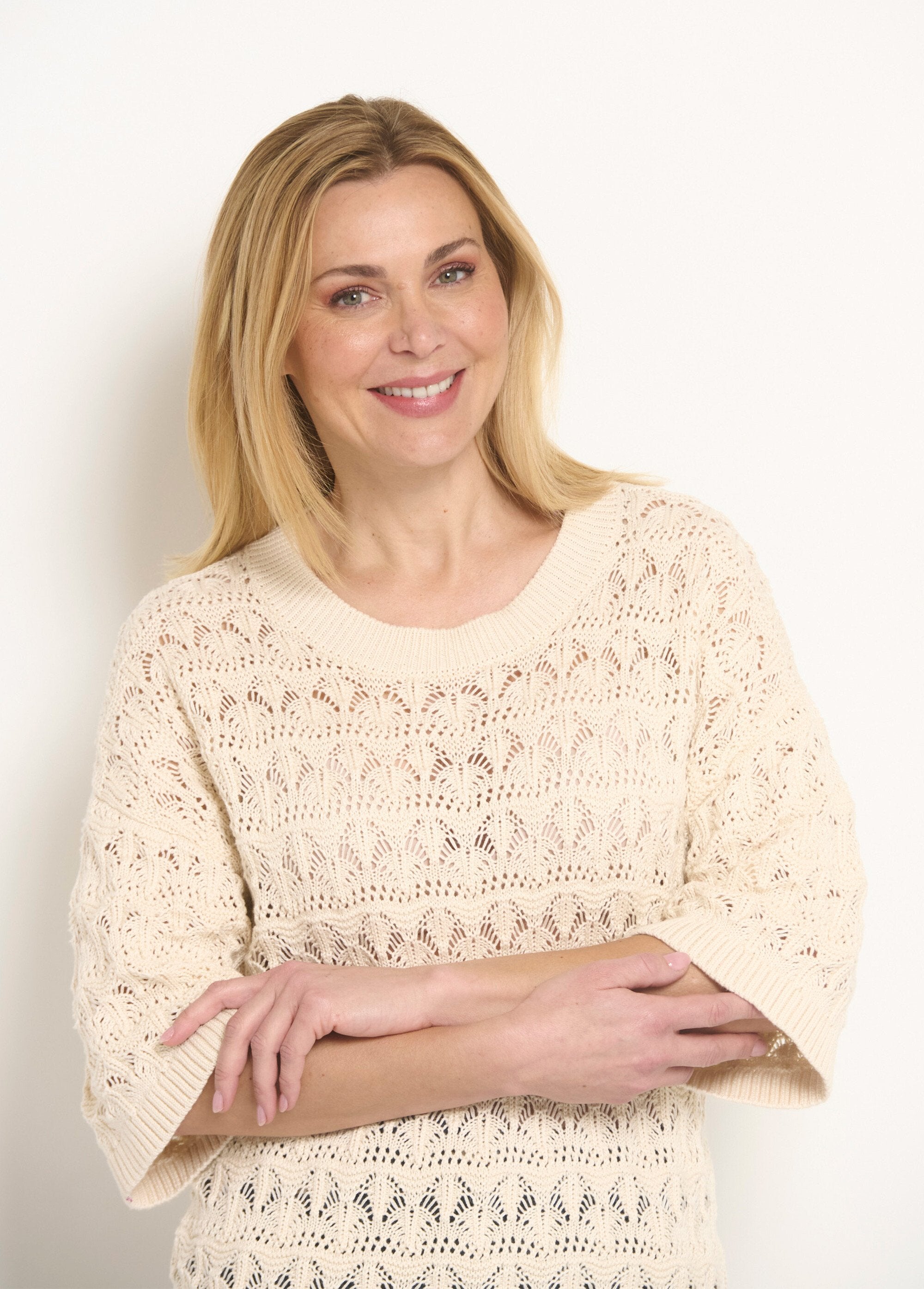 Short-sleeved_openwork_knit_sweater_Ecru_DE1_slim