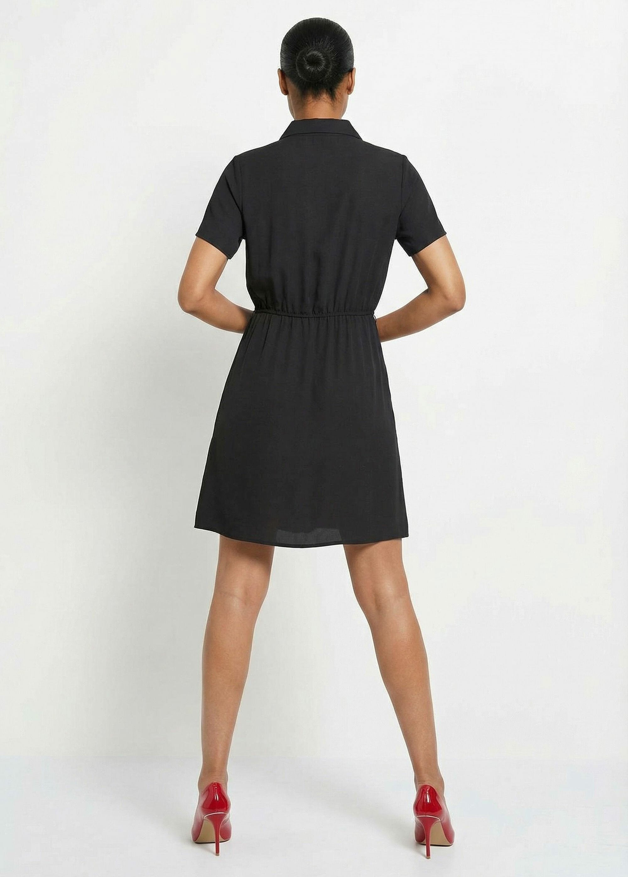 V-neck_dress_with_short_sleeves,_Essential_Black_DO1_slim