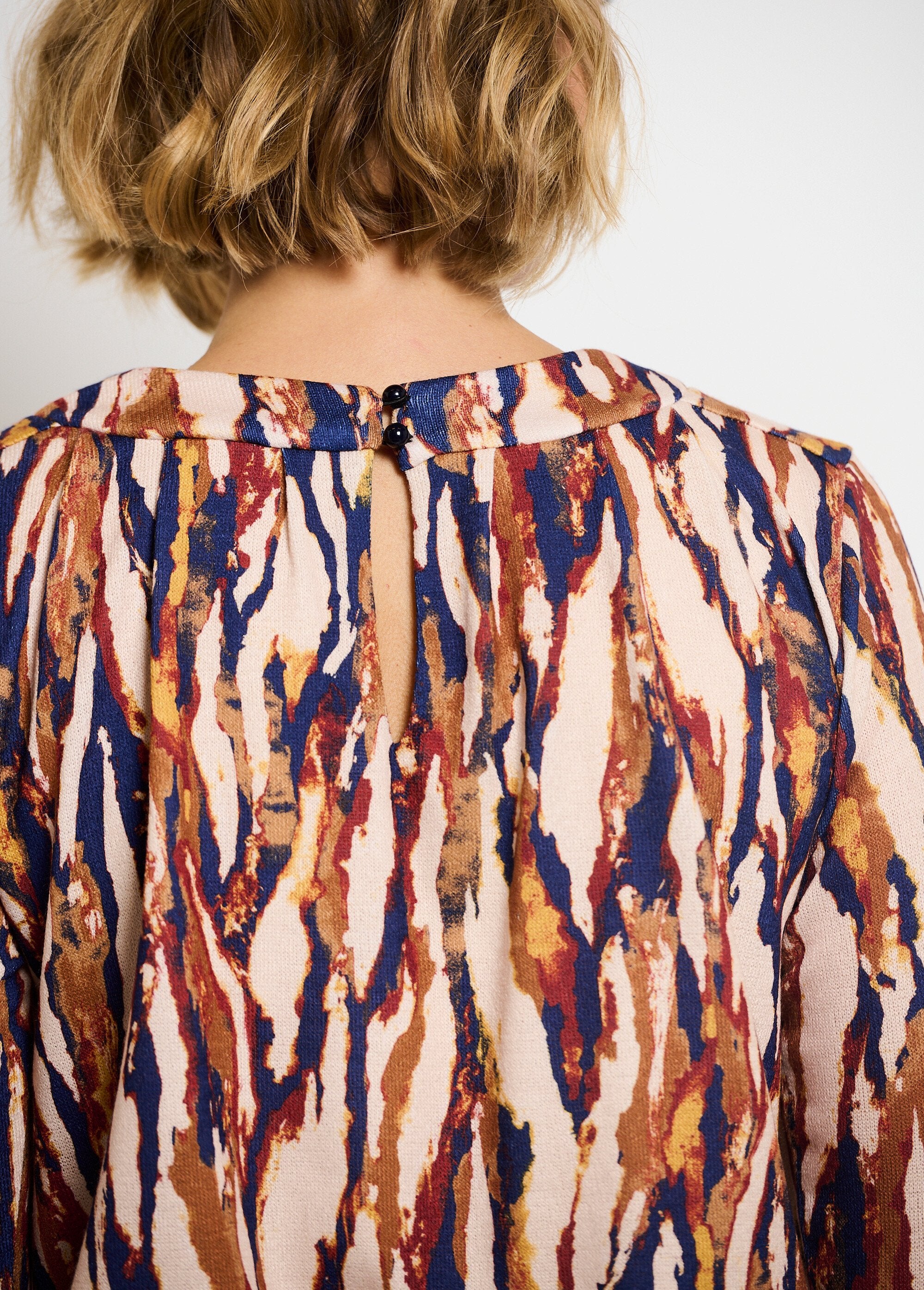 Mesh_dress_with_blouson_waist_and_buttons_on_the_back_Brown_and_beige_DO2_slim