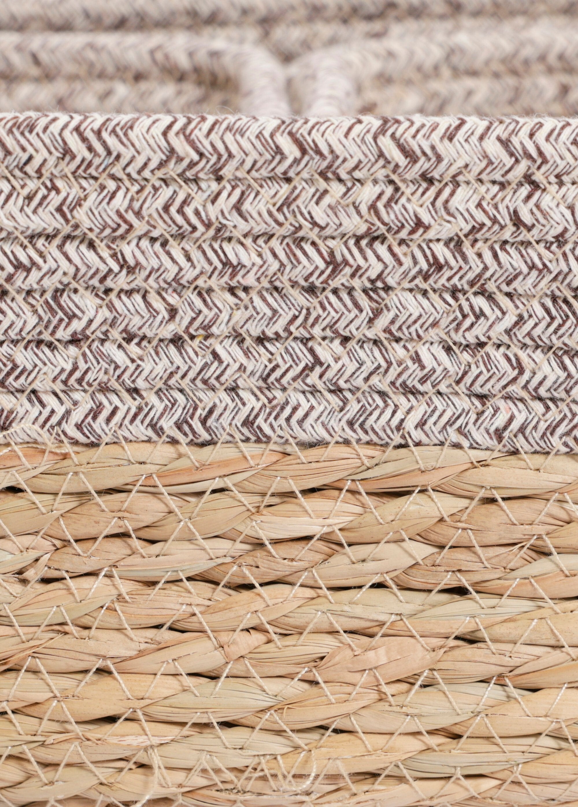 Set_of_3_assorted_woven_baskets_Brown_DE2_slim