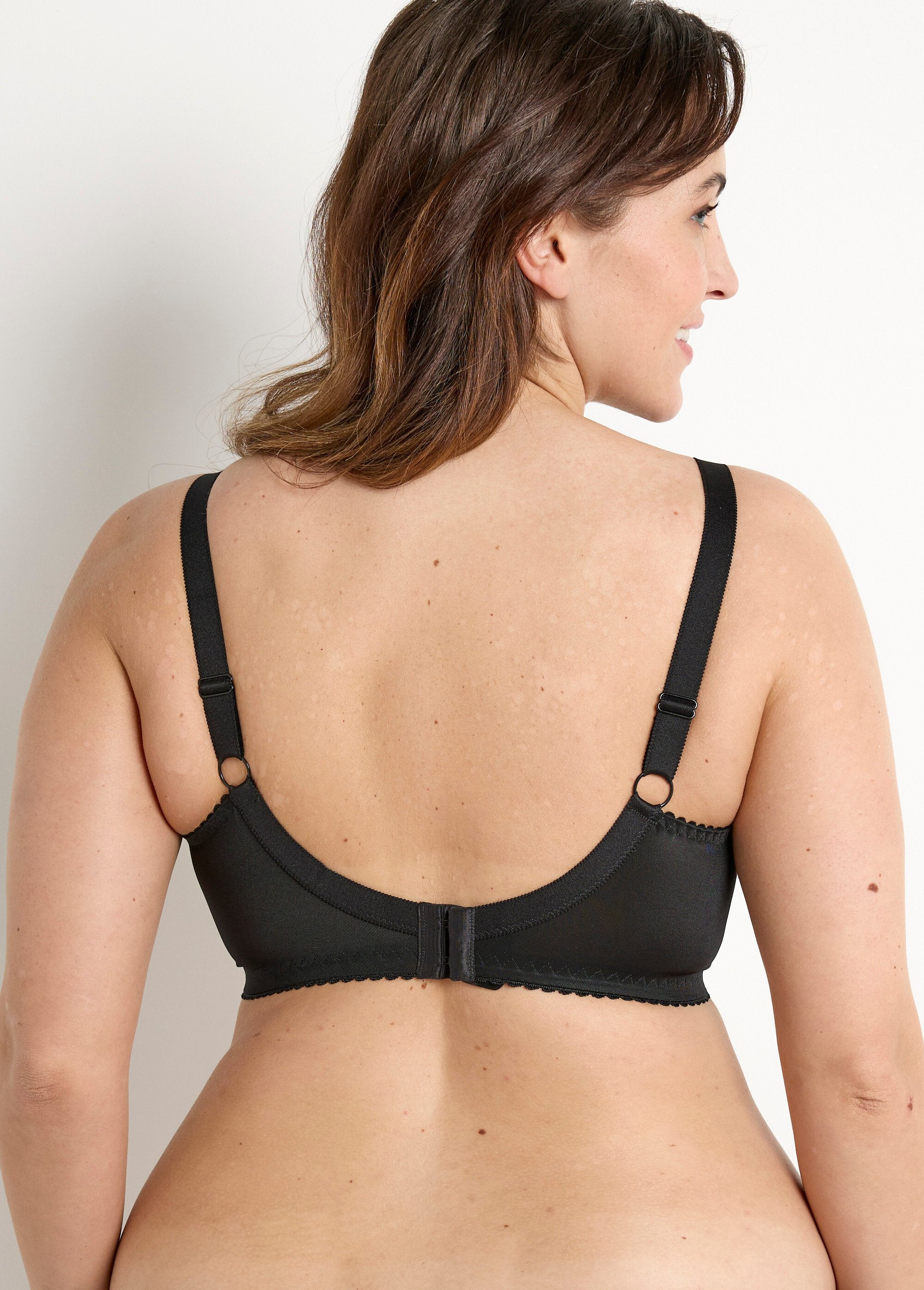 Non-wired_bra_with_striped_tulle_effect_Black_DO1_curvy