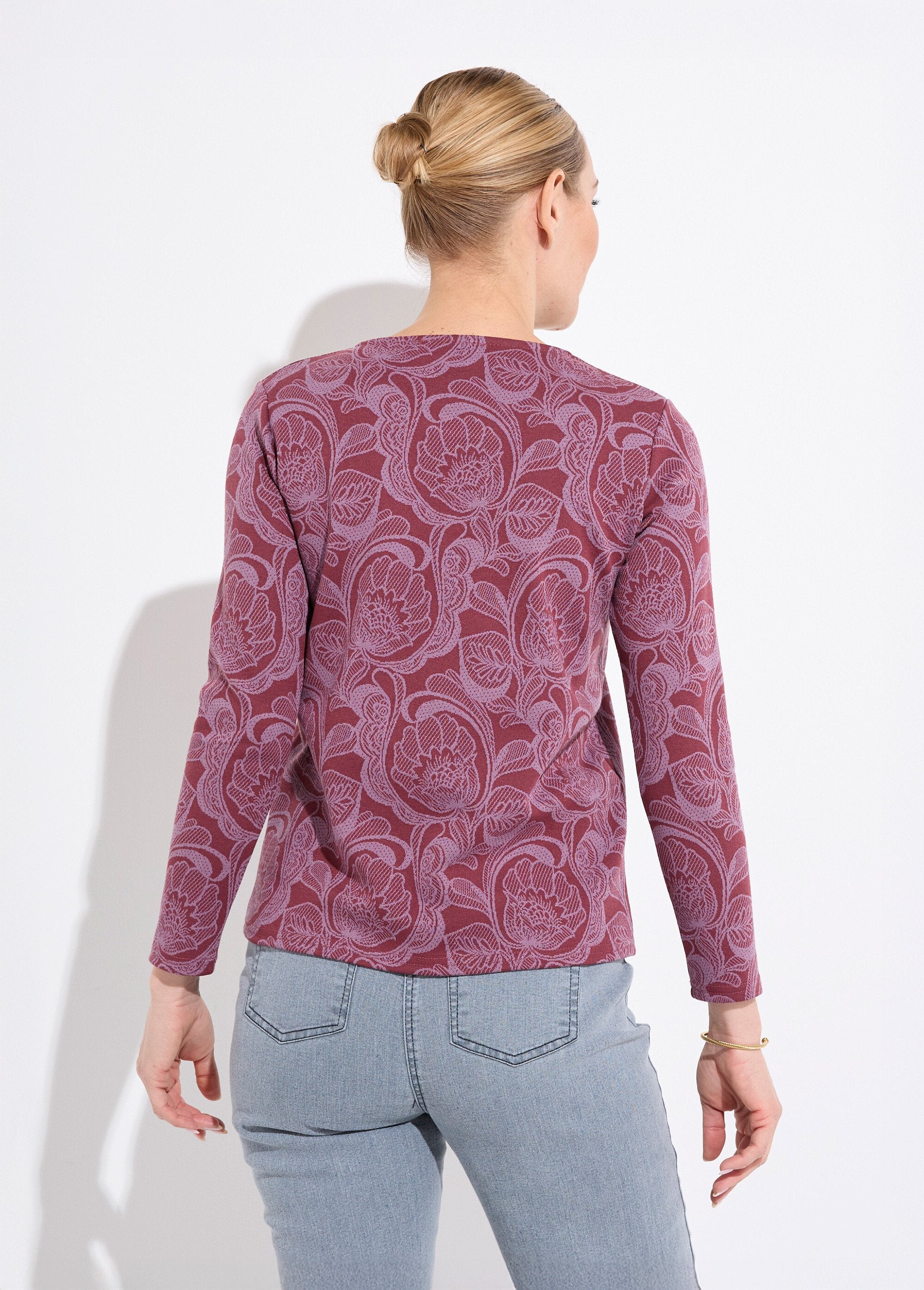 Round_neck_floral_jacquard_t-shirt_Bordeaux_and_pink_DO1_slim