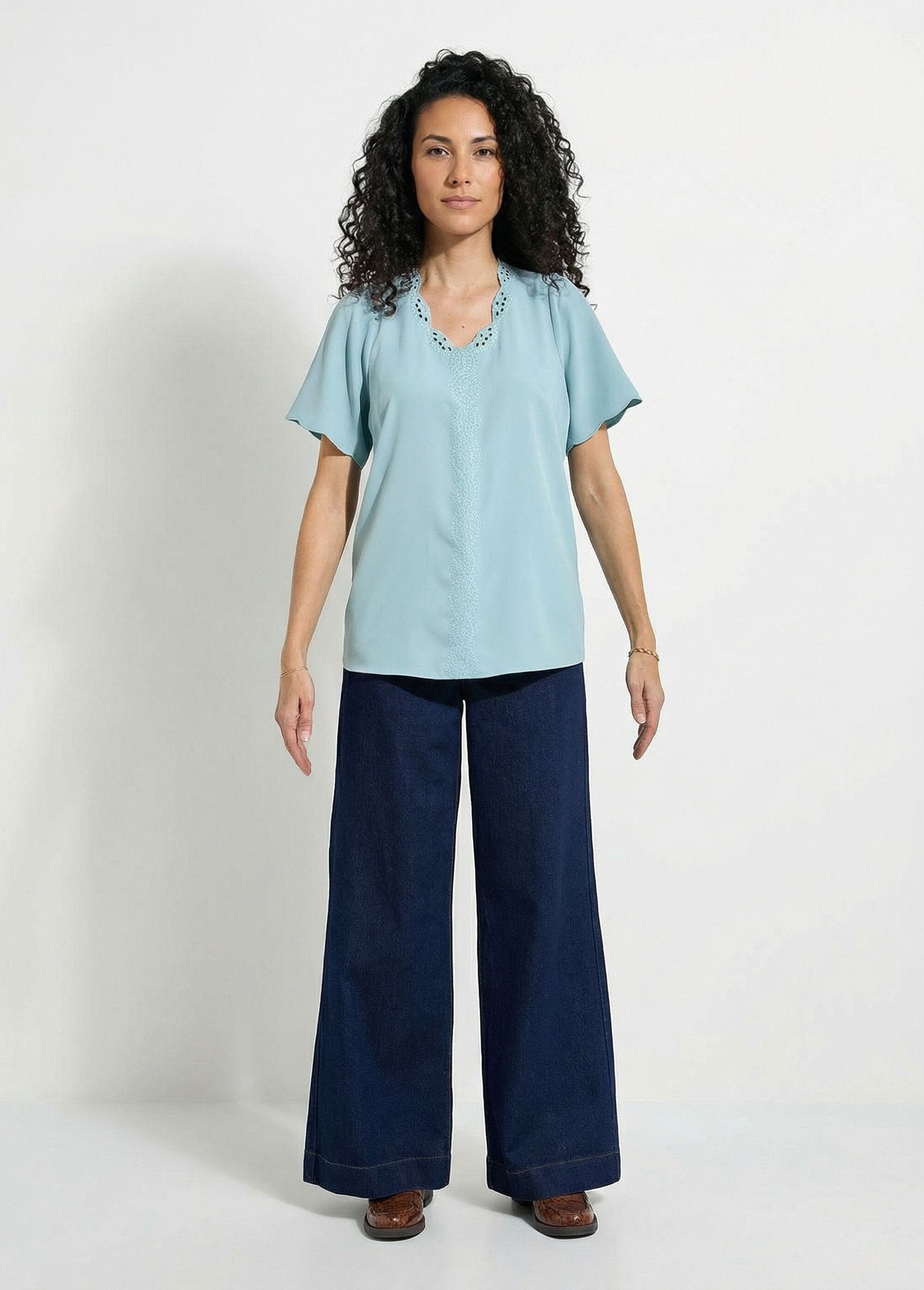 Long_embroidered_tunic_with_short_sleeves_Opaline_SF1_slim