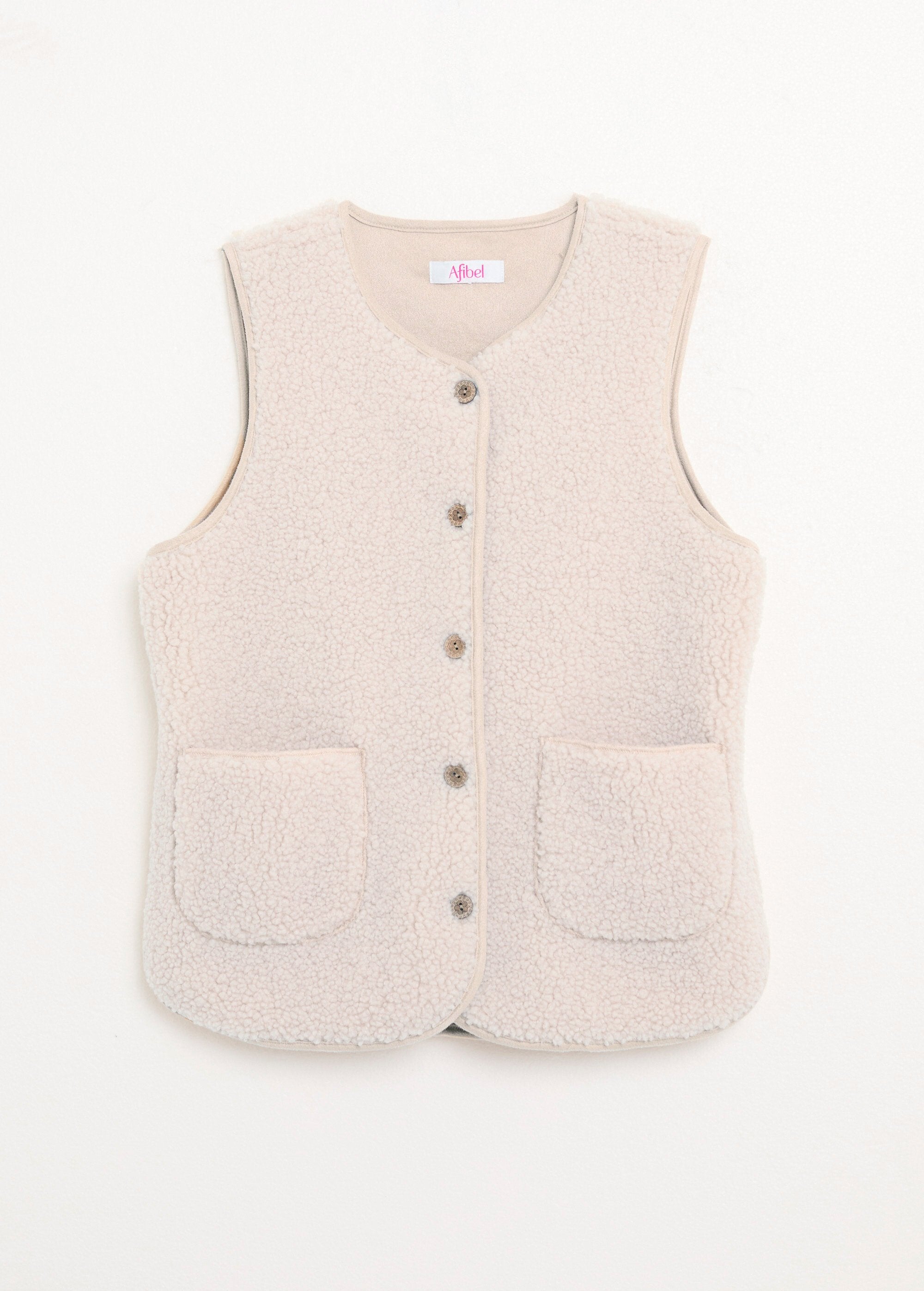 Sleeveless_jacket_in_sherpa_with_velvety_interior_Beige_AP1_slim