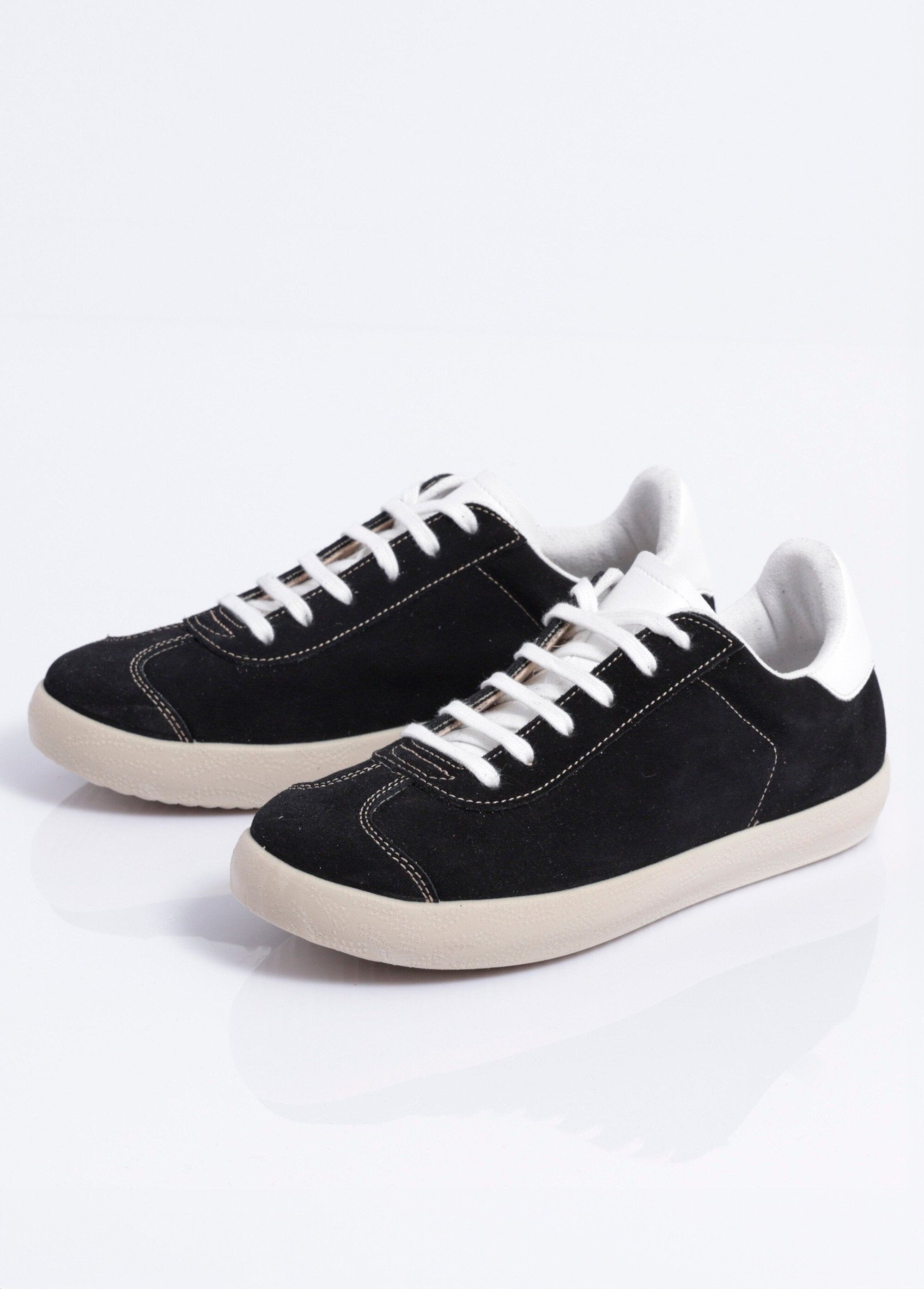 Plain_leather_wedge_sneakers_with_laces_Black_DE1_slim