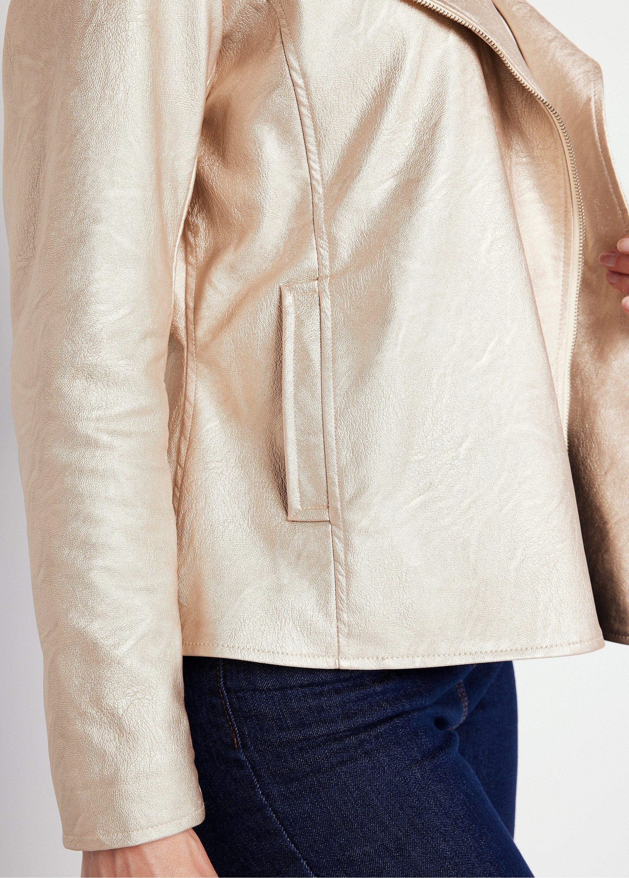 Zipped_jacket_in_shiny_coated_fabric_Iridescent_beige_DE3_slim