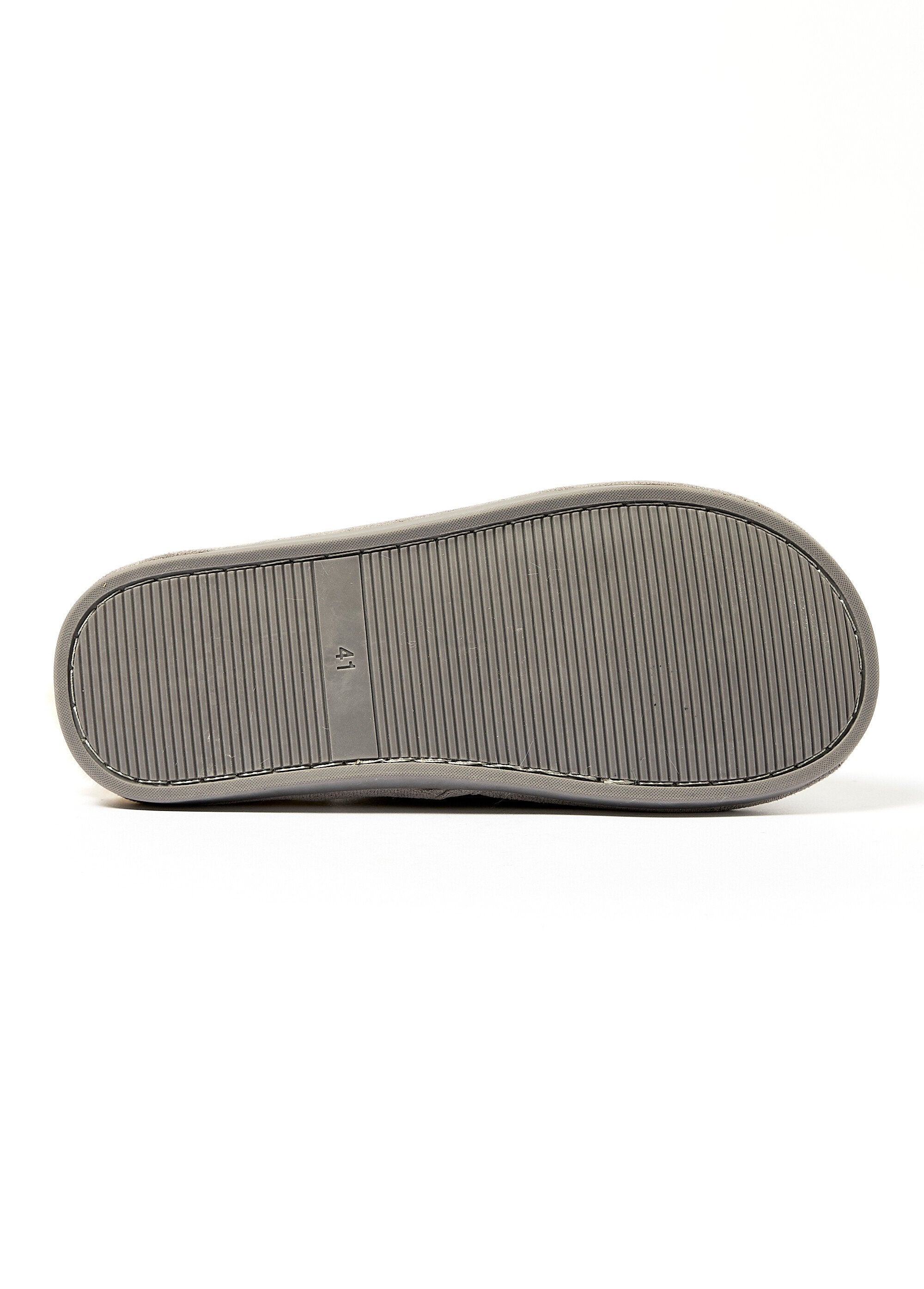 Warm_fur-lined_slippers_with_a_leather_look_Gray_UN1_slim