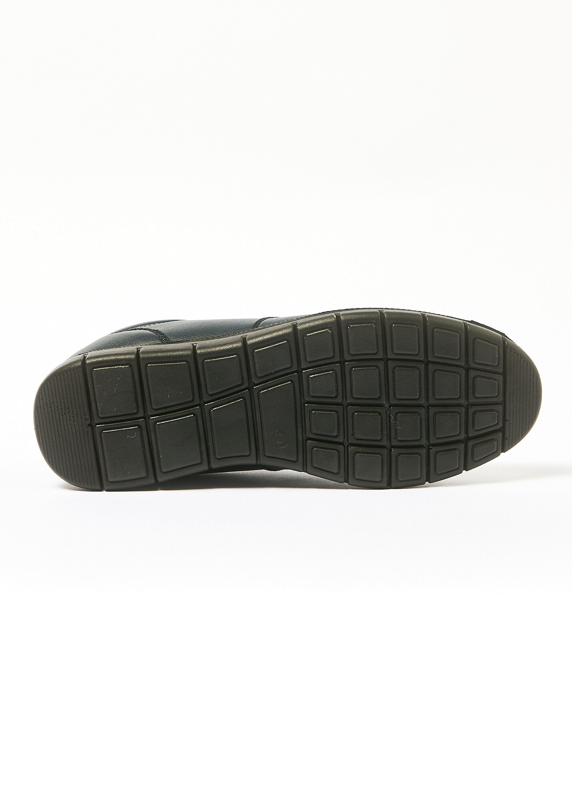 Derby_shoes_with_elastic_sides_Blue_UN1_slim