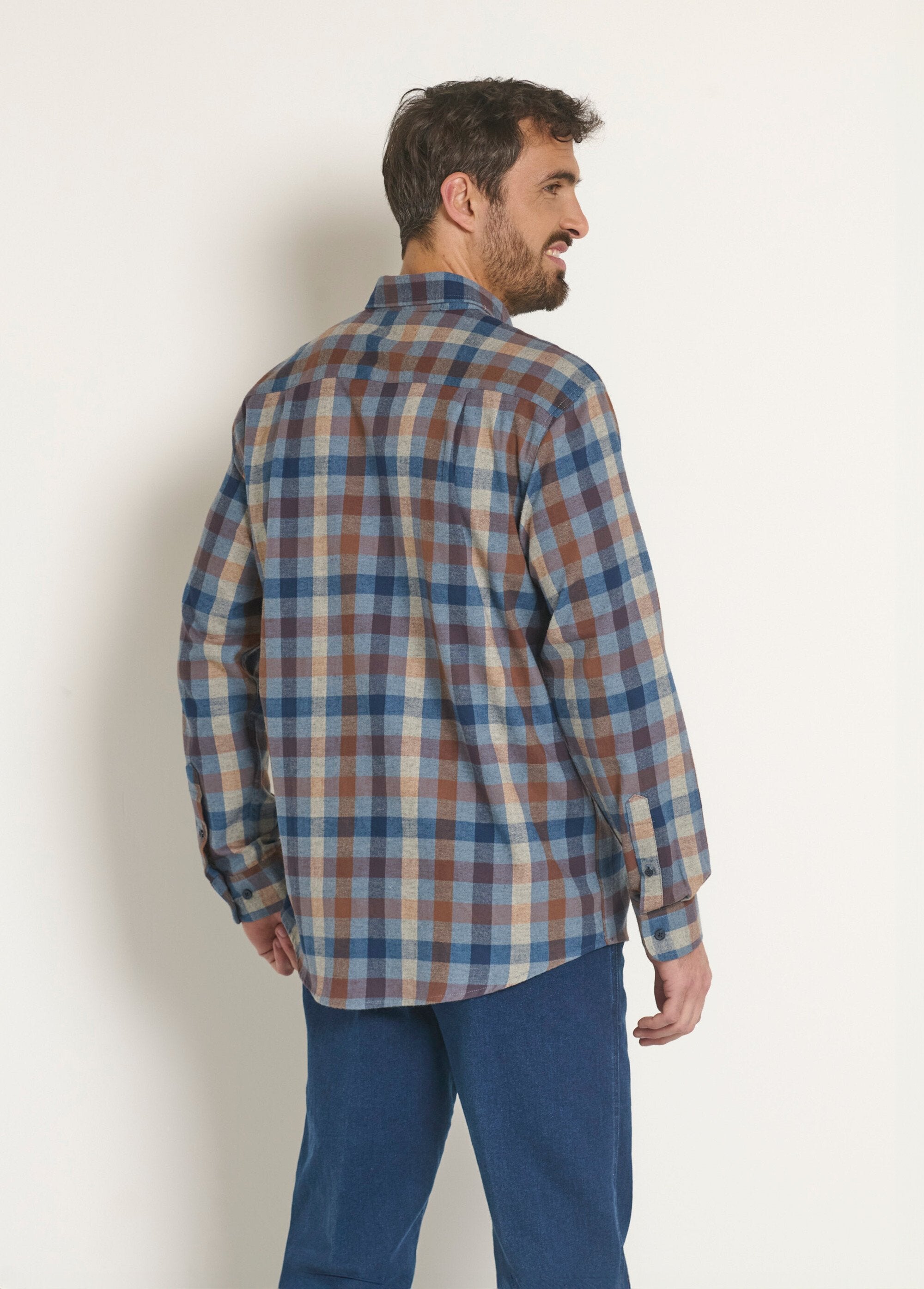 Warm_flannel_plaid_shirt_Beige_and_blue_tiles_DO1_slim