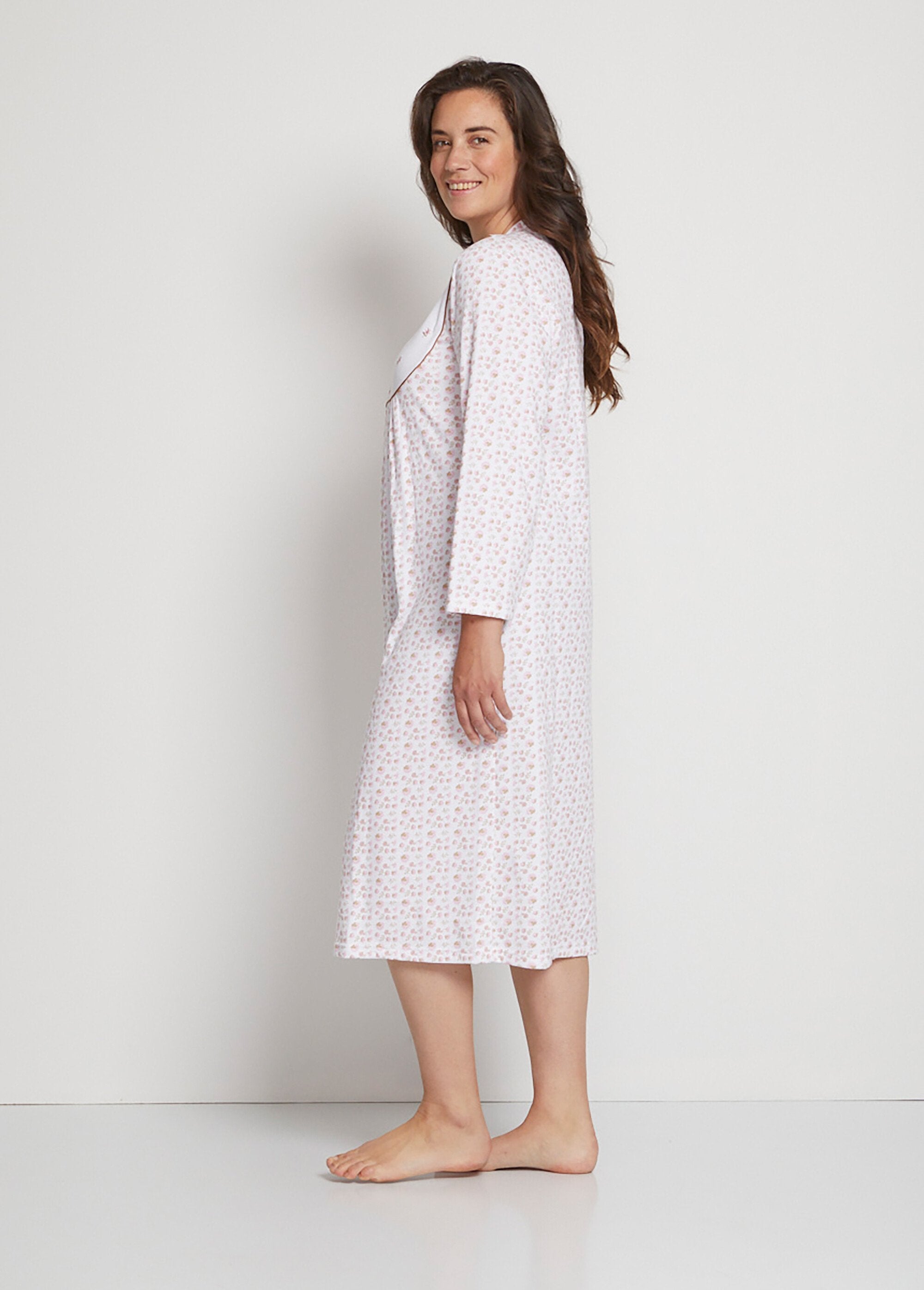 Buttoned_interlock_nightgown_Fishing_print_DR1_curvy