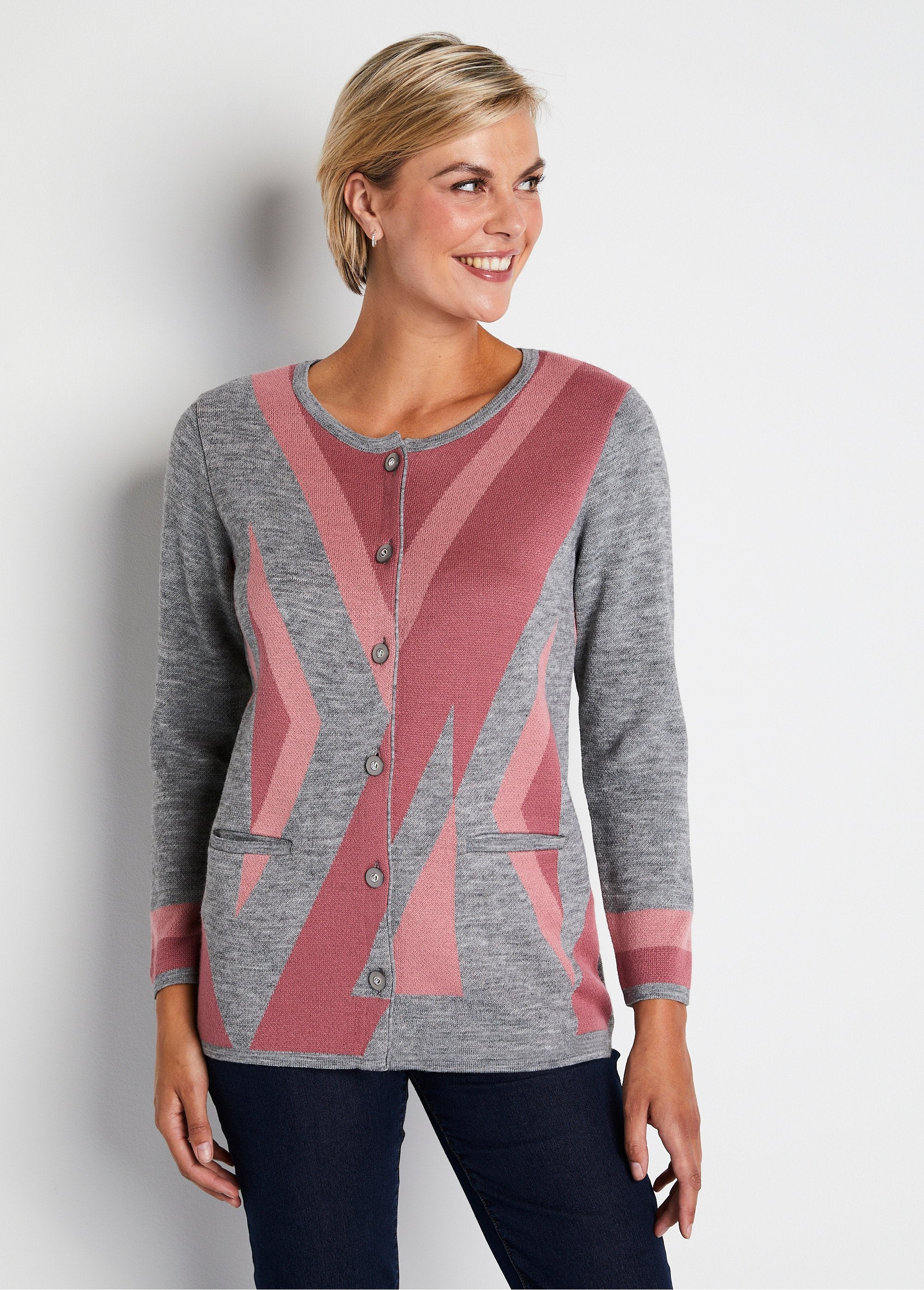 Mid-length_wool_jacquard_buttoned_cardigan_Gray_and_pink_FA1_slim