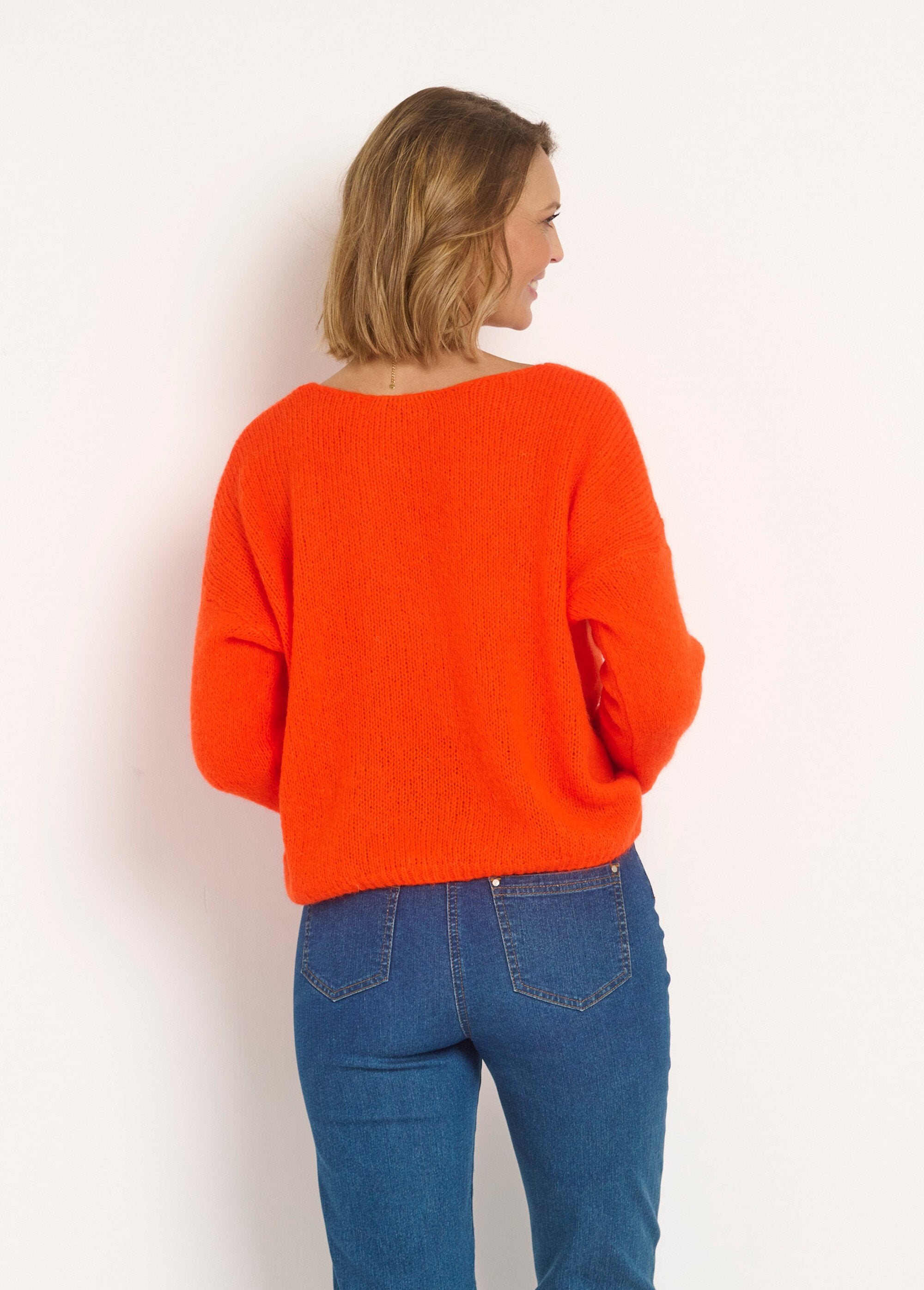 Warm_mohair_vest_with_V-neck_Orange_DO1_slim