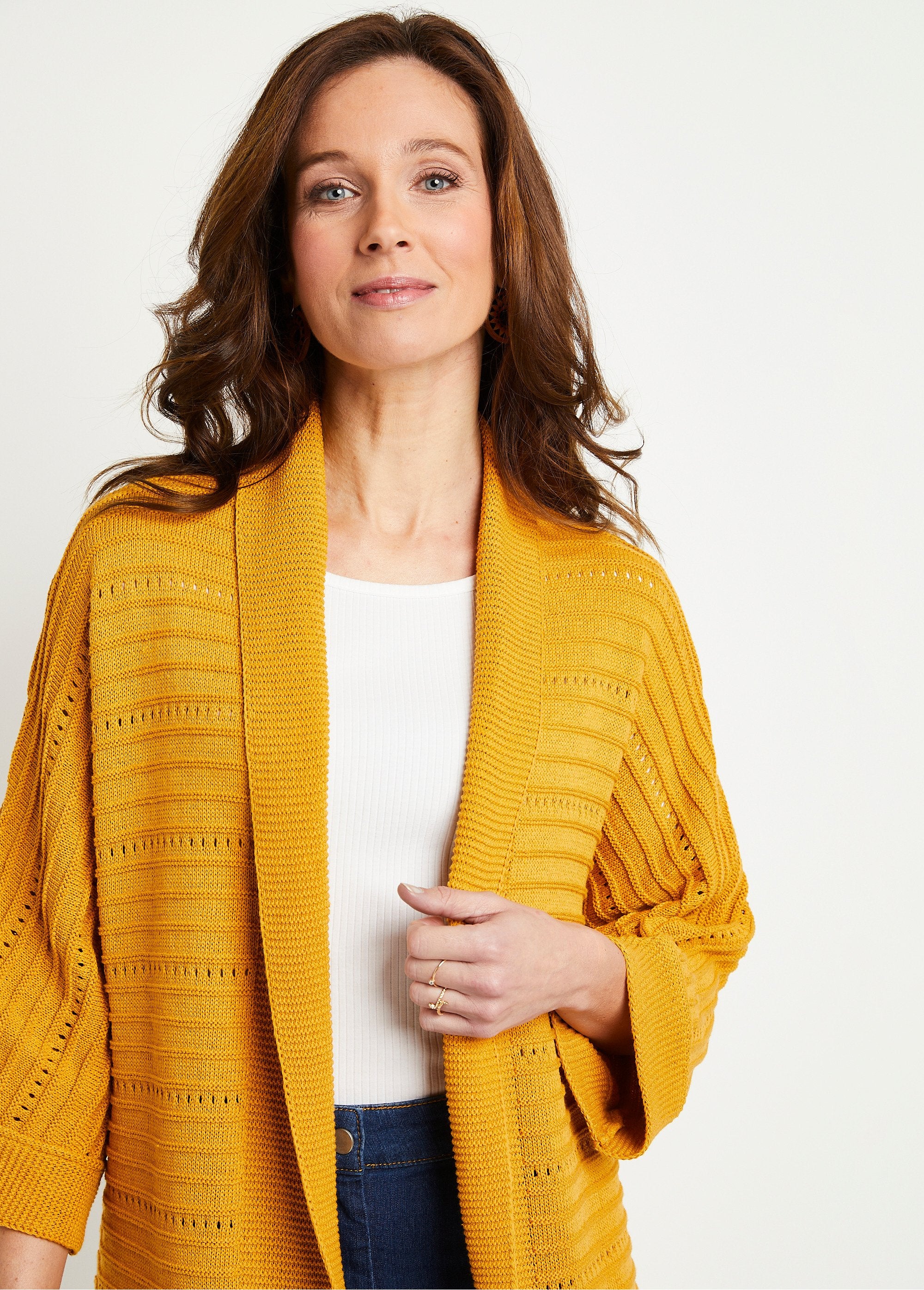 Long_openwork_comfort_cut_cardigan_Honey_DE1_slim