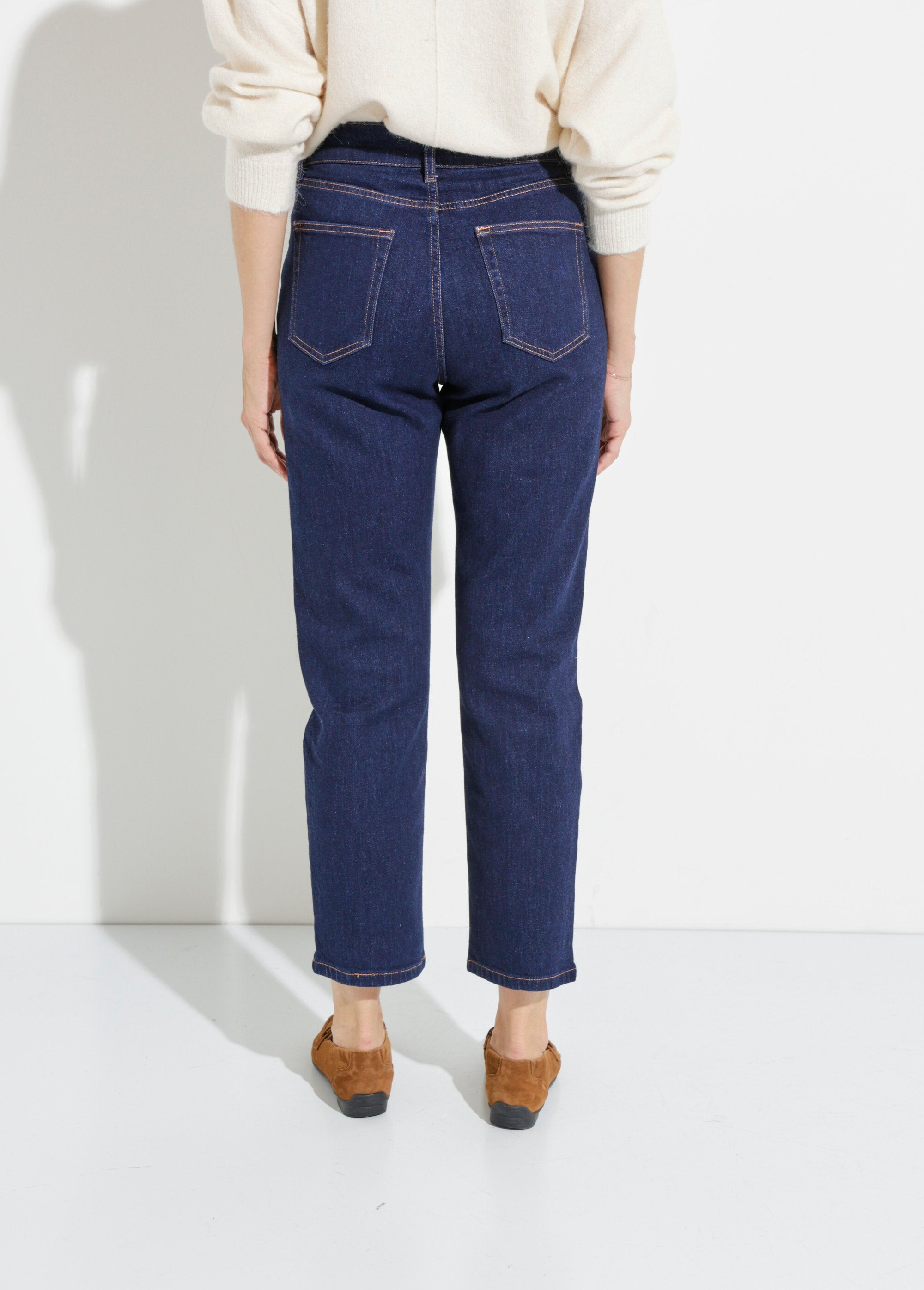 Denim_mom_jeans,_PLUS_SIZE_special_Raw_blue_DO1_slim