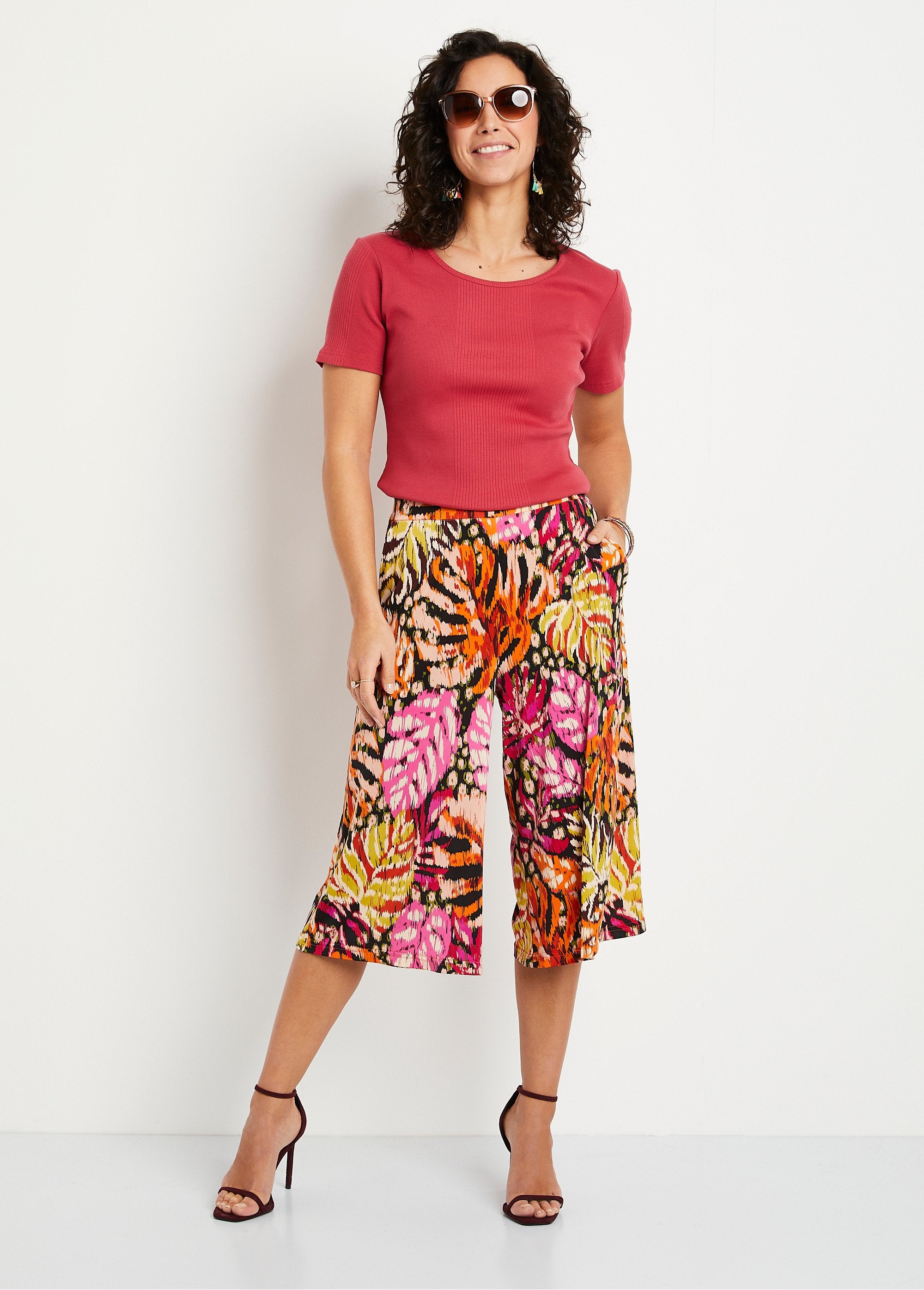 Loose_printed_elasticated_waist_culottes_Pink_and_green_SF1_slim