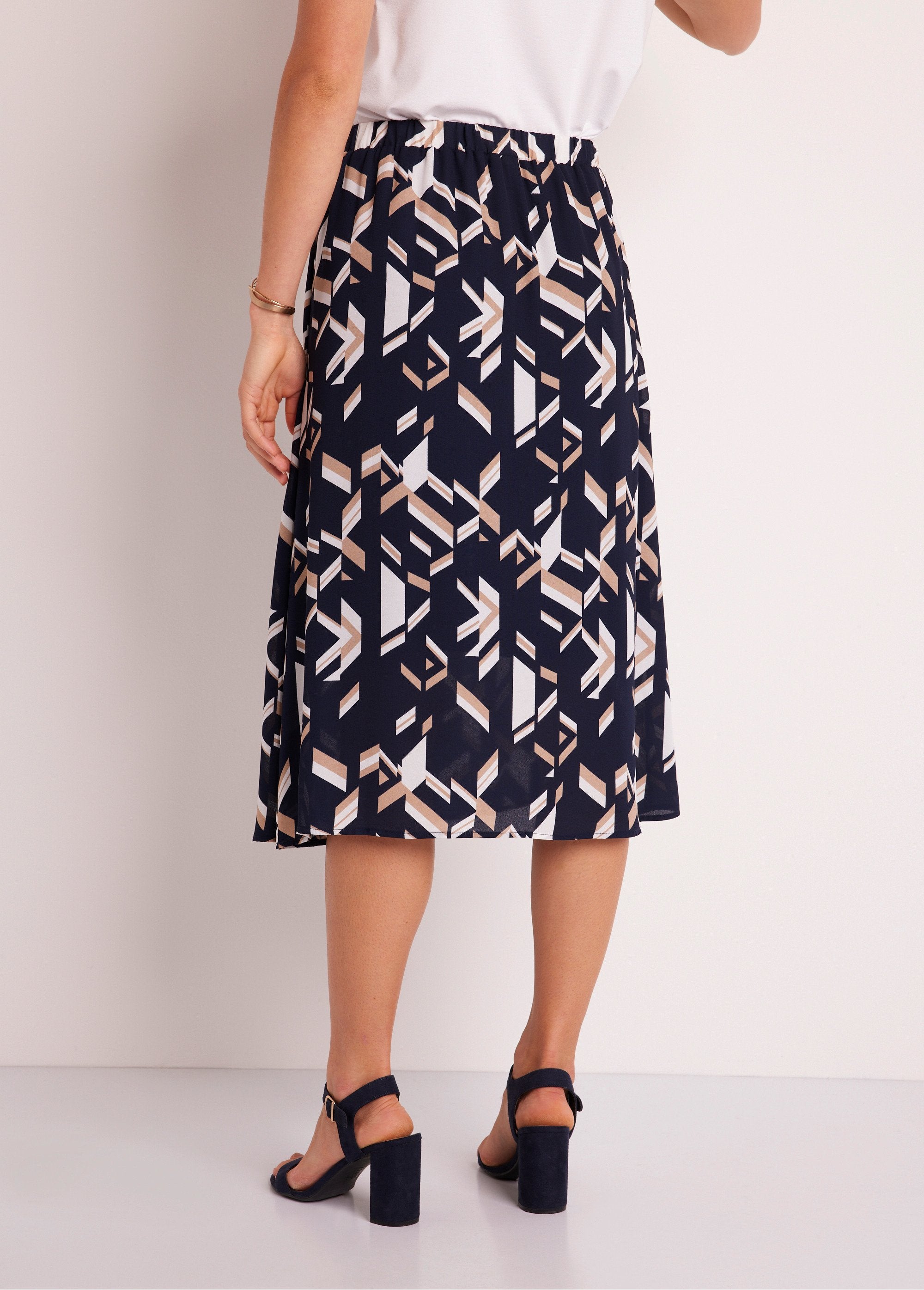 Printed_flared_skirt_Navy_and_sand_DO1_slim