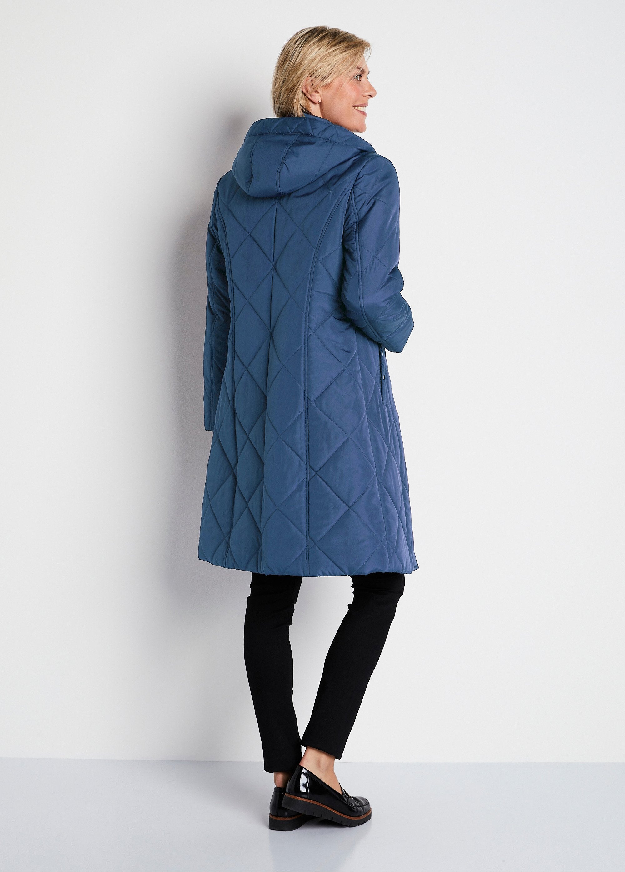 Long_quilted_winter_coat_with_hood_Blue_DO1_slim