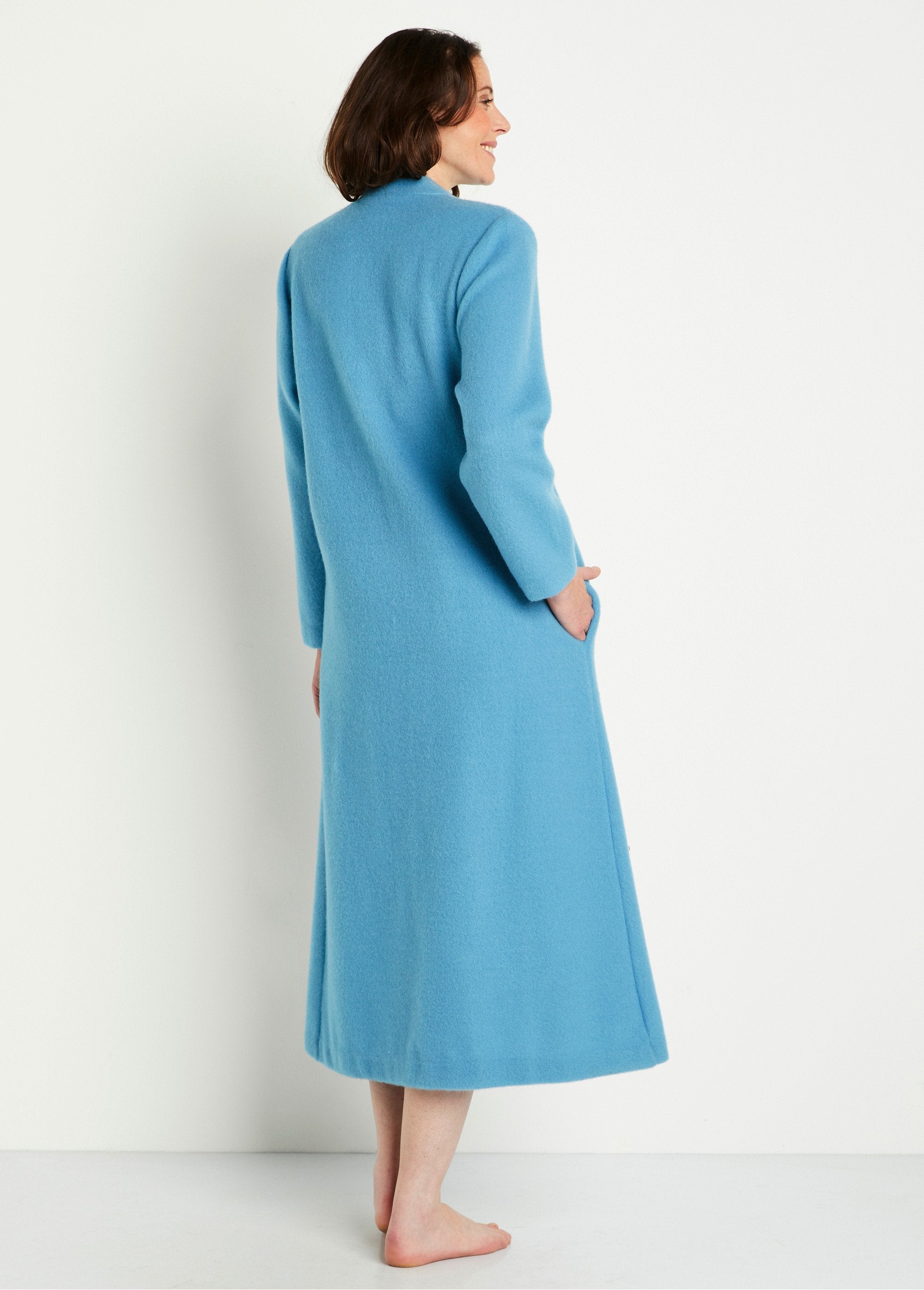 Courtelle®_zipped_knit_bathrobe_Blue_Duck_DO1_slim