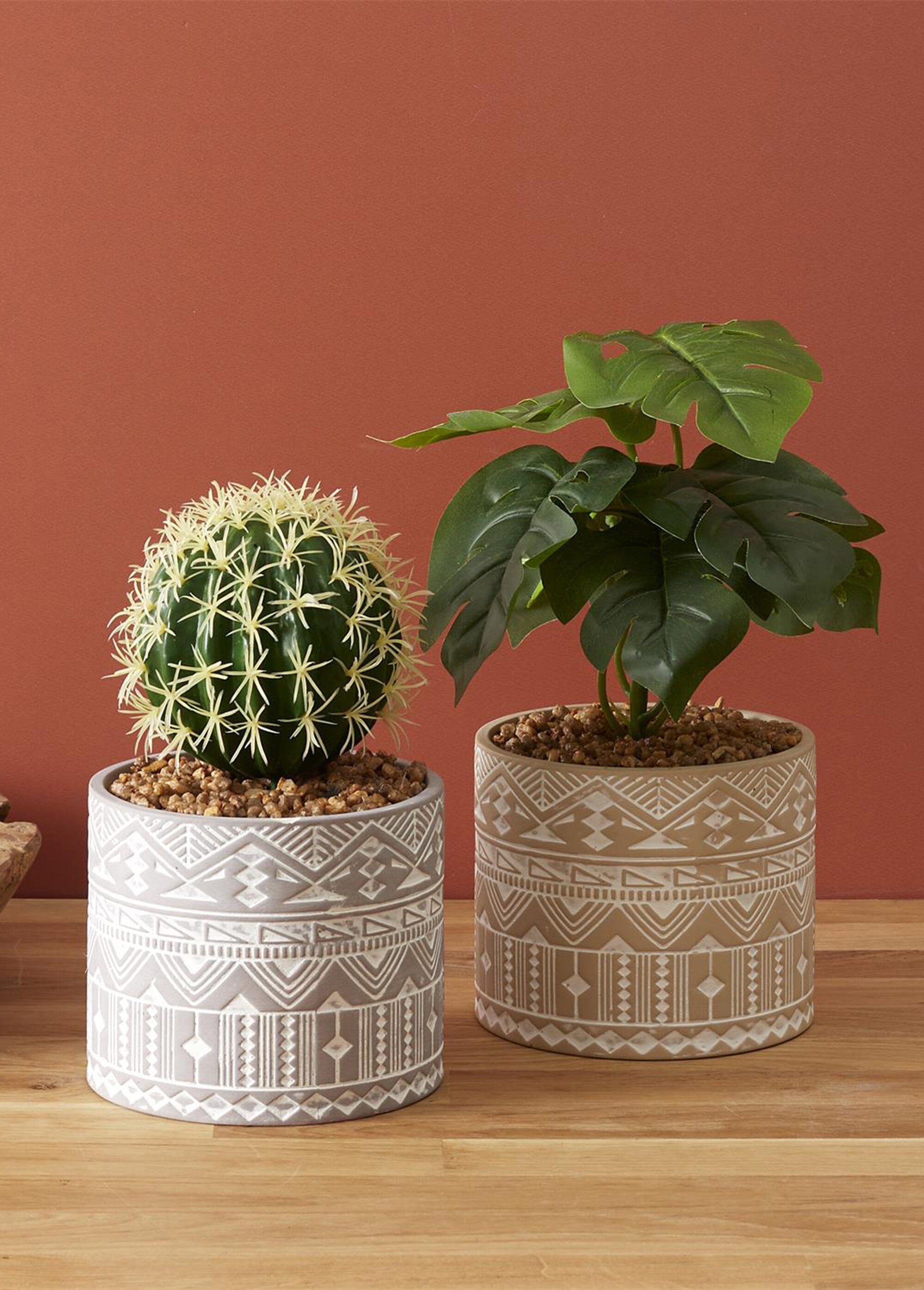 Artificial_plant_+_ethnic_pot_Beige_SF1_slim