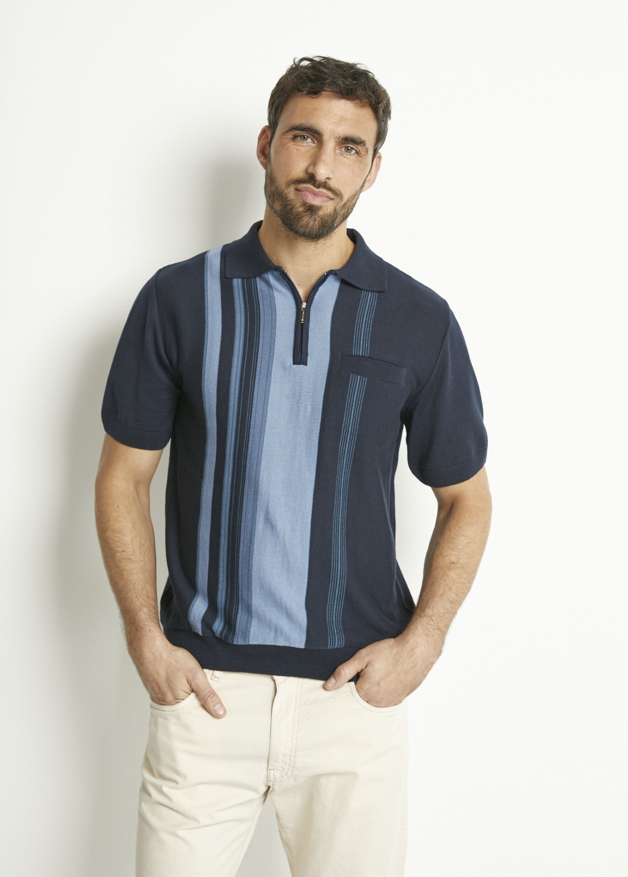 Short-sleeved_zipped_polo_shirt_with_jacquard_stripes_Marine_FA1_slim