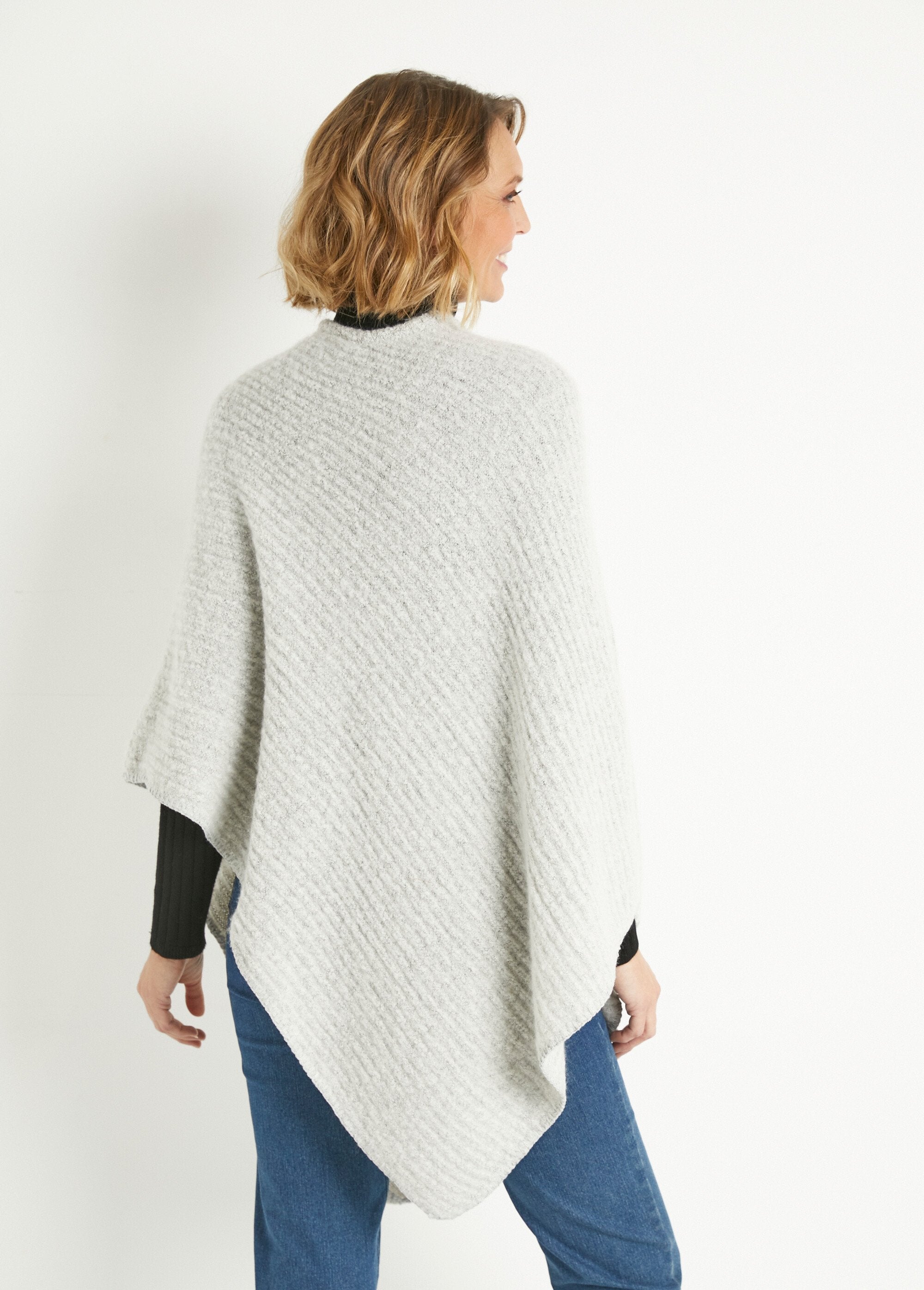 Warm_fluffy_knit_poncho_Gray_DO1_slim