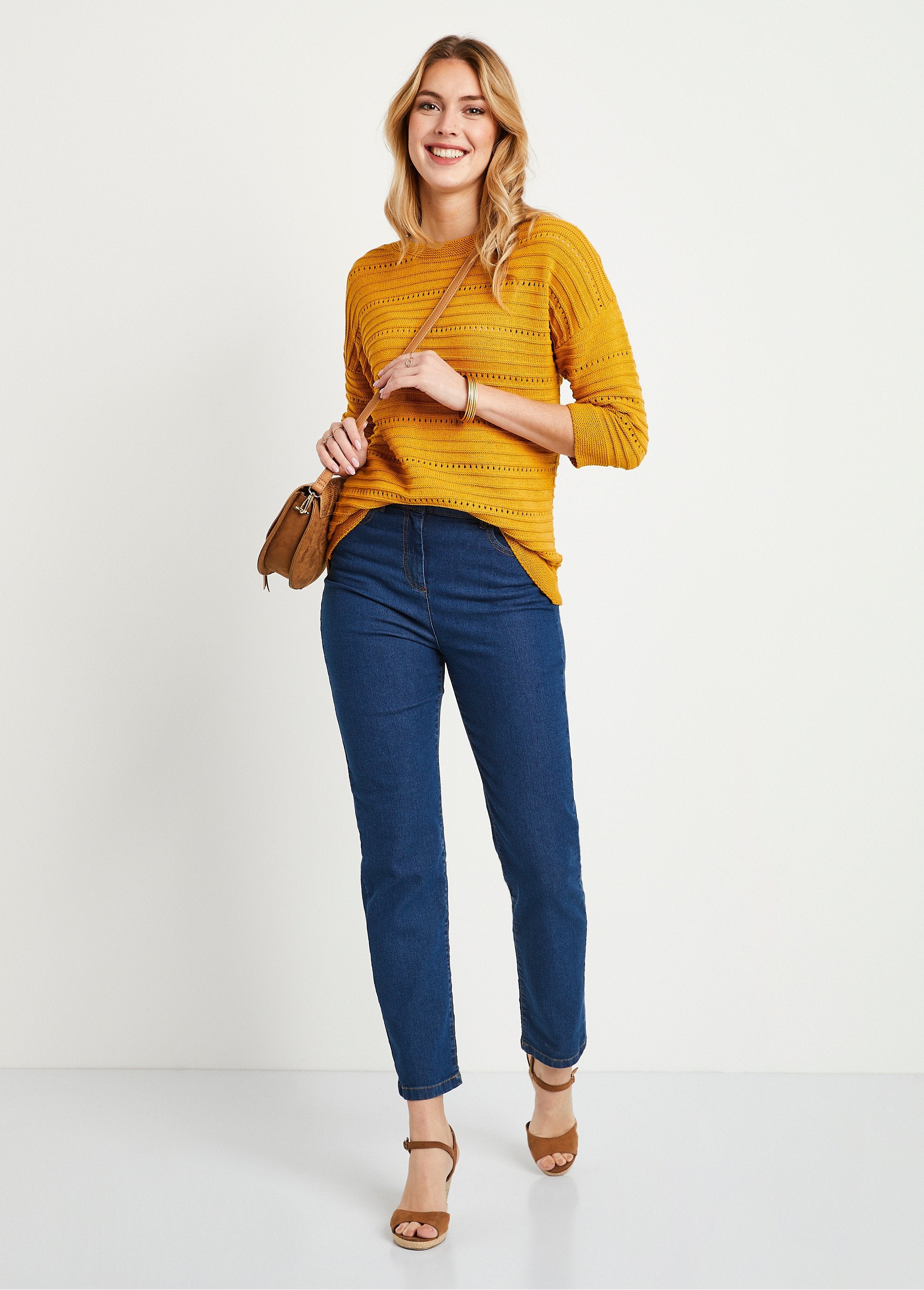 Short_openwork_sweater_with_3/4_sleeves_Honey_SF1_slim