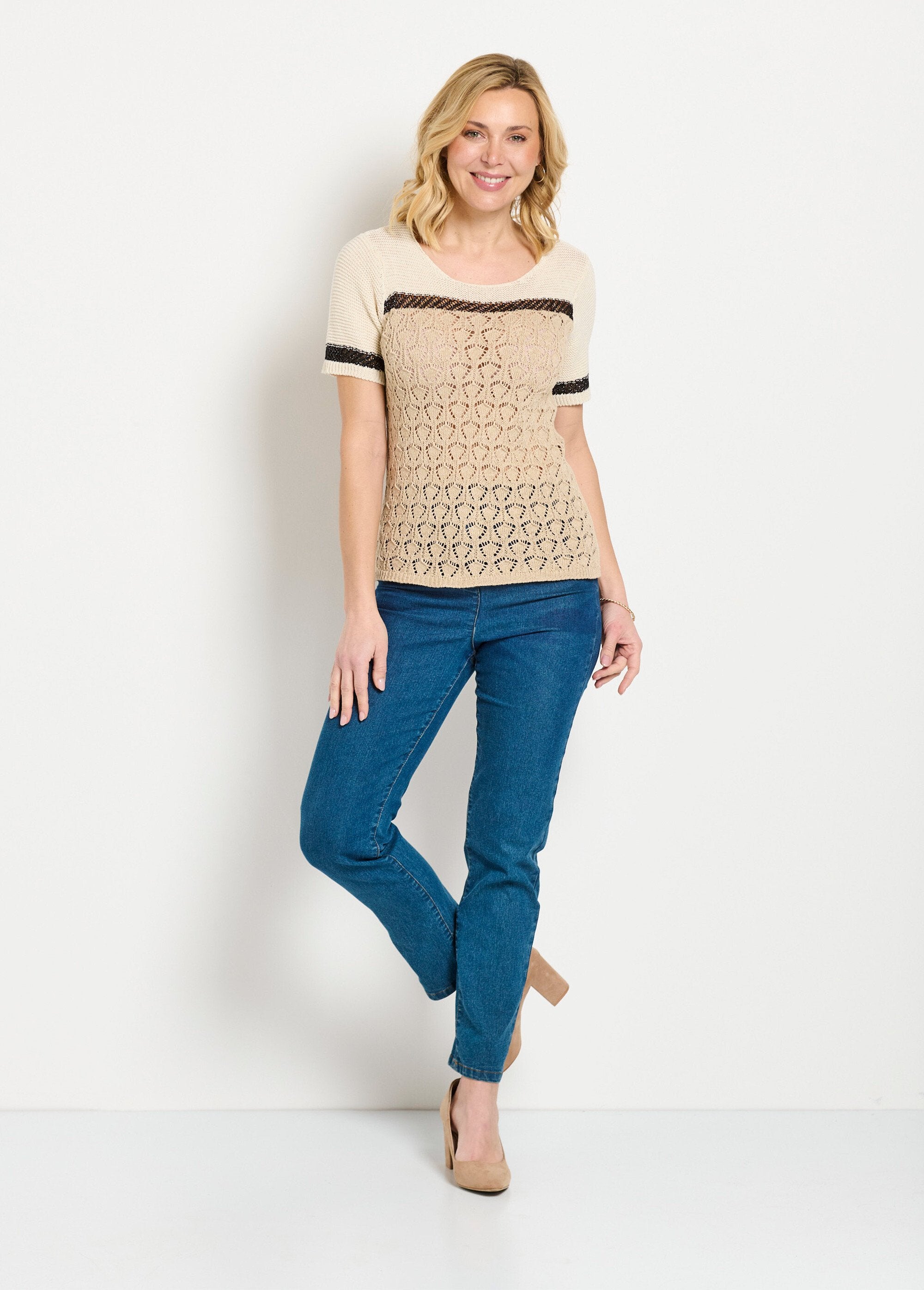 Soft_shiny_short_sleeve_round_neck_sweater_Beige_and_black_SF1_slim