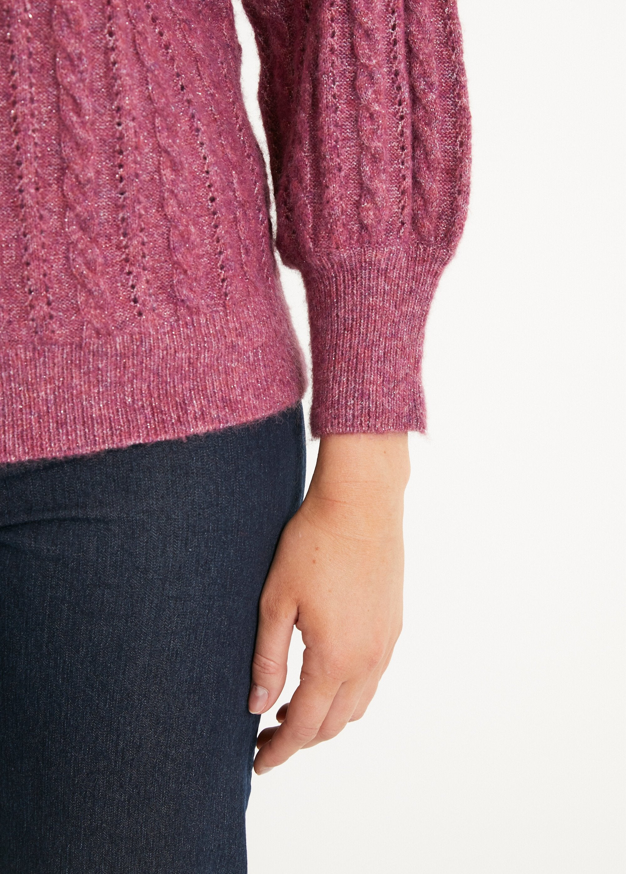 Soft_iridescent_cable_knit_openwork_wool_sweater_Cassis_DE3_slim