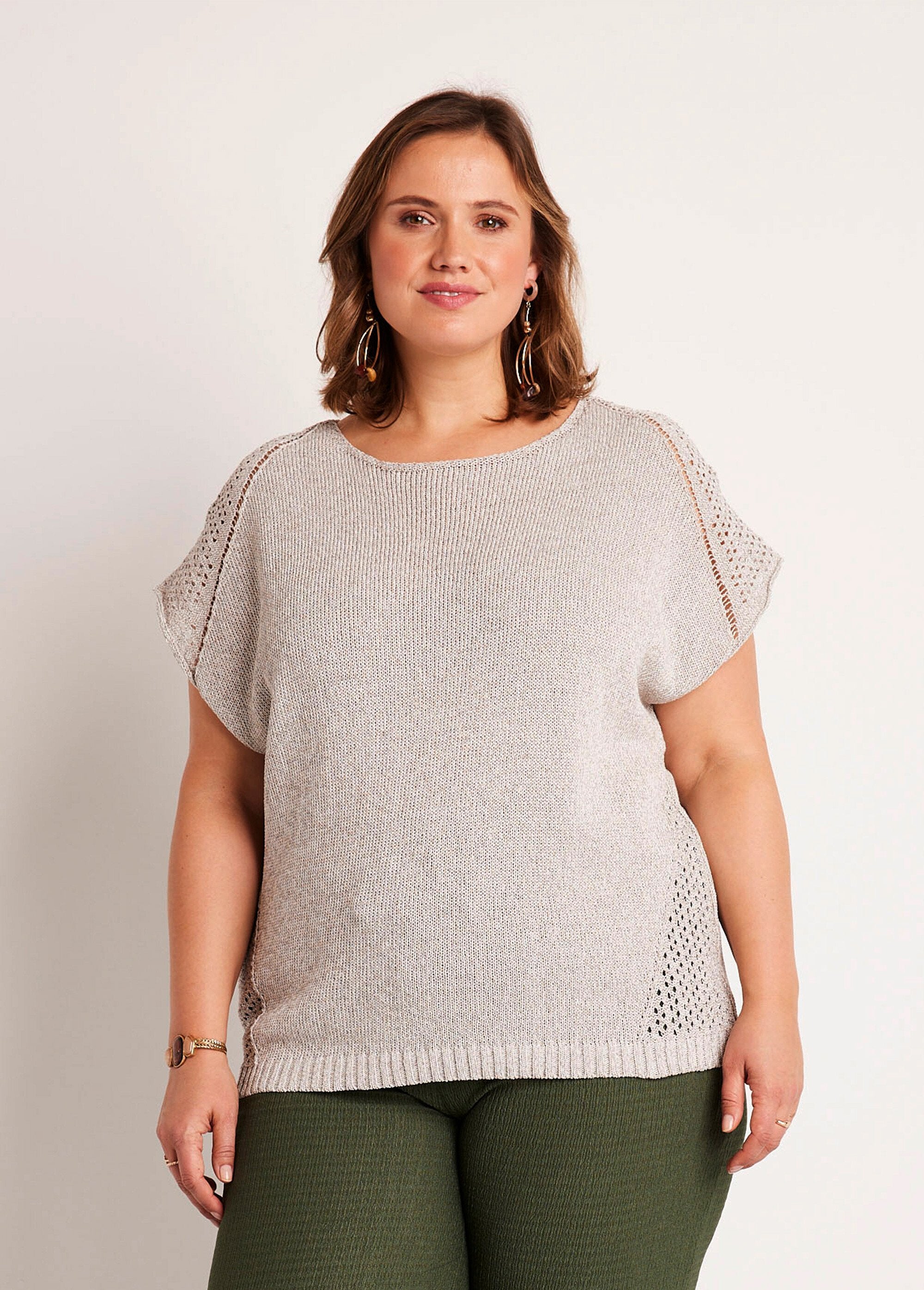 Fine_openwork_short-sleeved_sweater_Gray_FA1_curvy