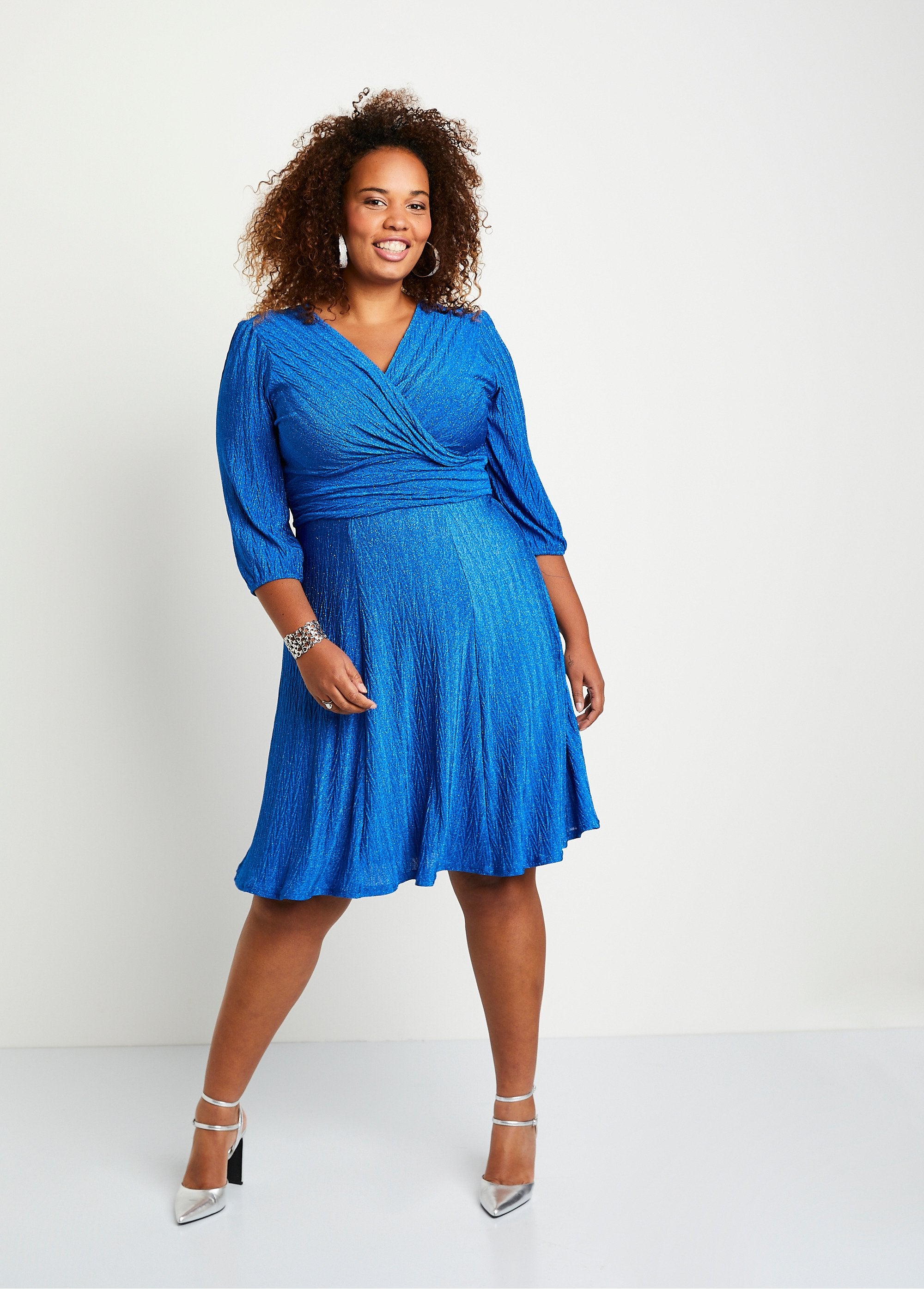 Short_sequined_wrap_dress_Blue_FA1_curvy