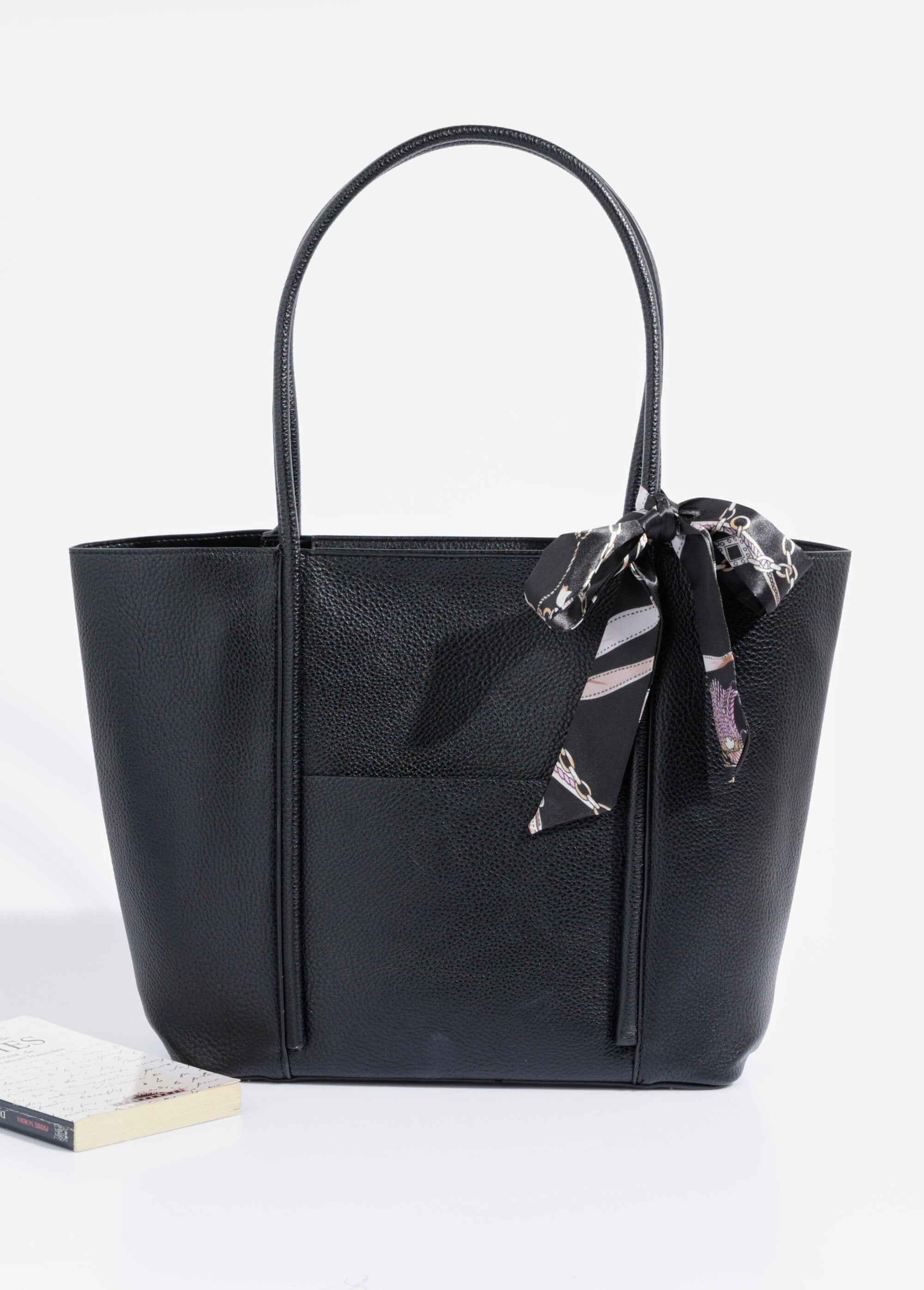Shopping_bag_with_short_handles_+_scarf_Black_FA1_slim