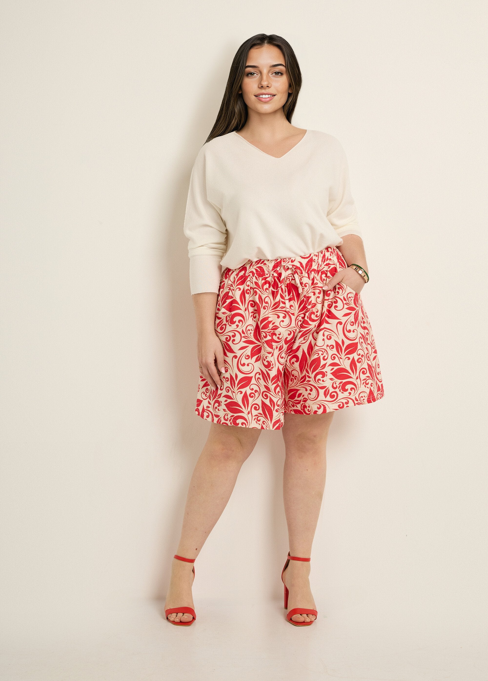 Wide_printed_shorts,_elasticated_waist_Ecru_and_red_SF1_curvy