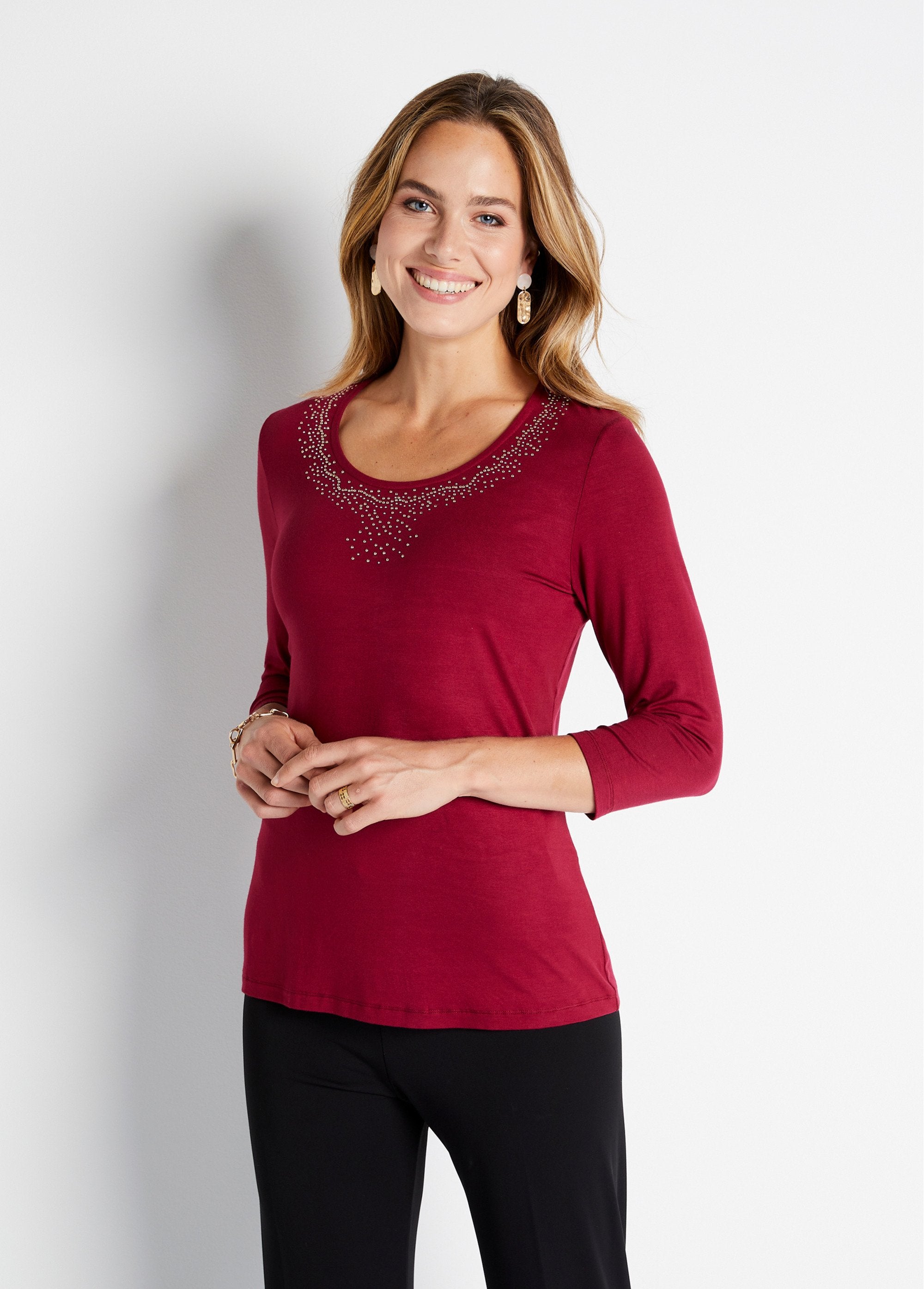 Flowing_t-shirt_with_rhinestones_3/4_sleeves_Bordeaux_FA1_slim