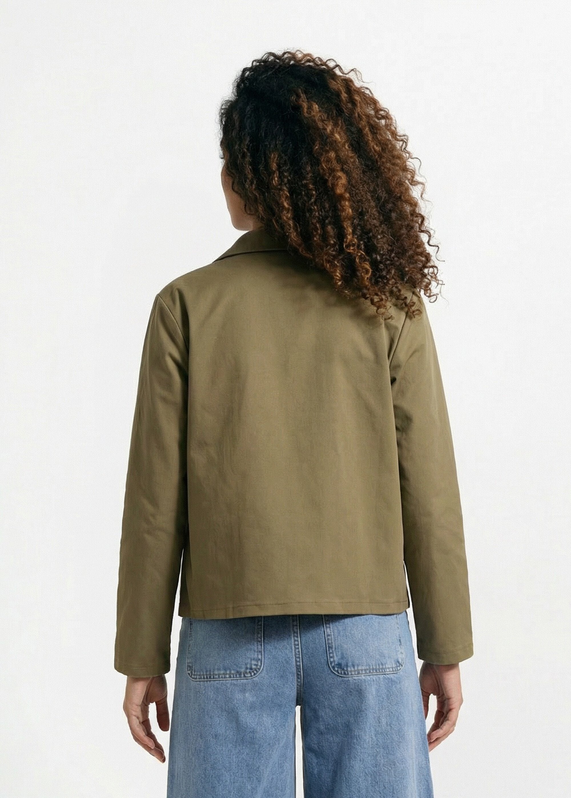Cotton_boxy_jacket,_with_Peter_Pan_collar_Khaki_DO1_slim