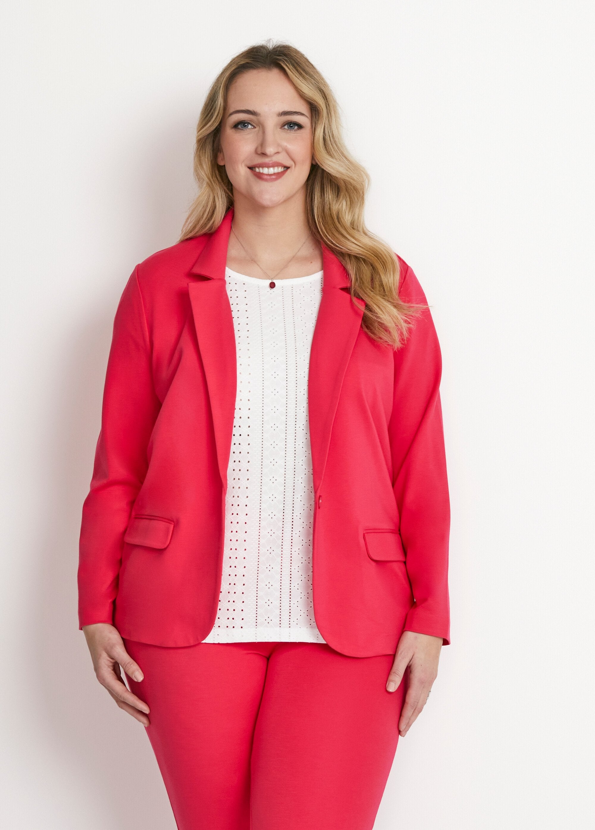 Straight_buttoned_knit_jacket_Pink_FA1_curvy