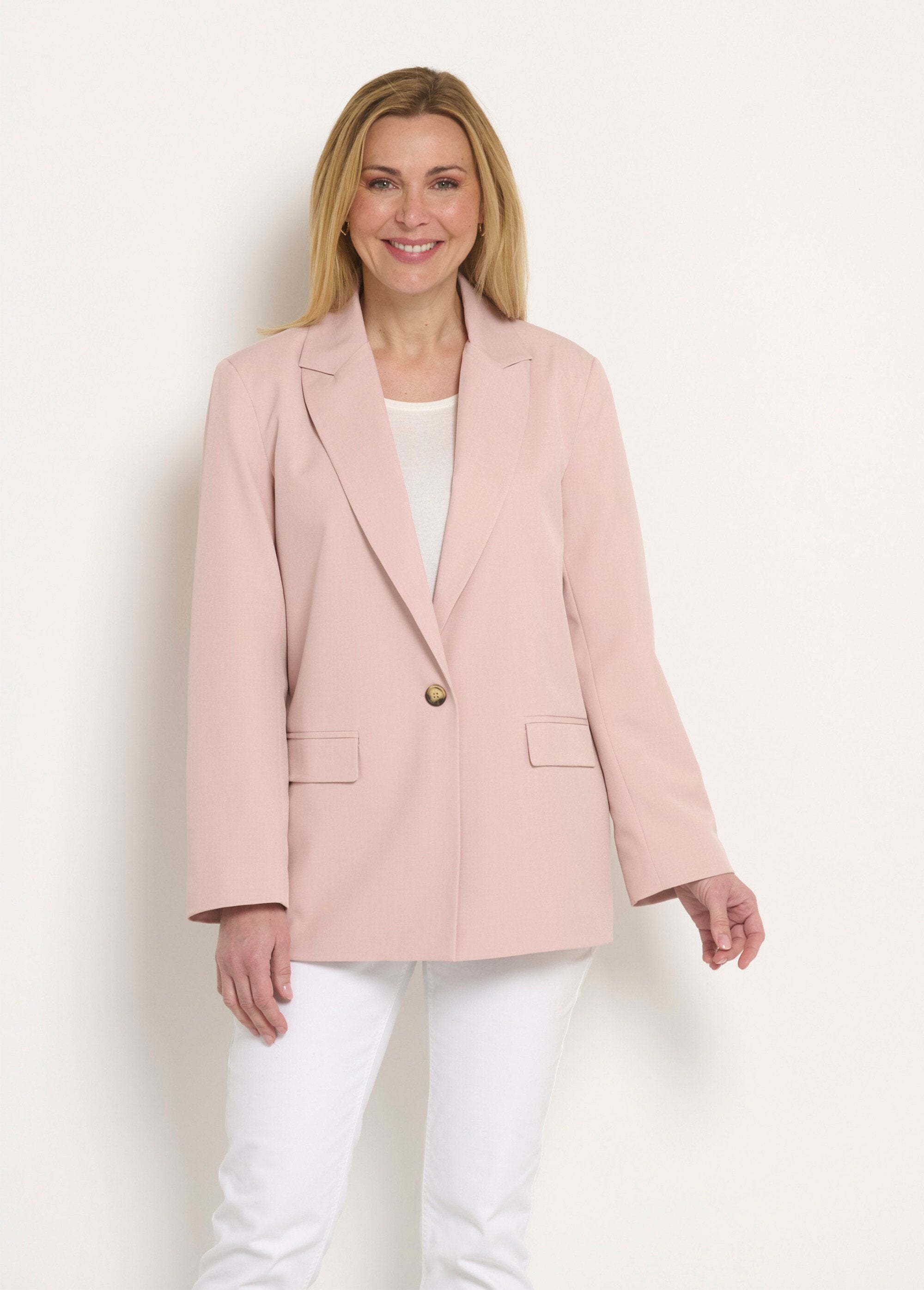 Long_1-button_jacket_with_tailored_collar_Pink_FA1_slim